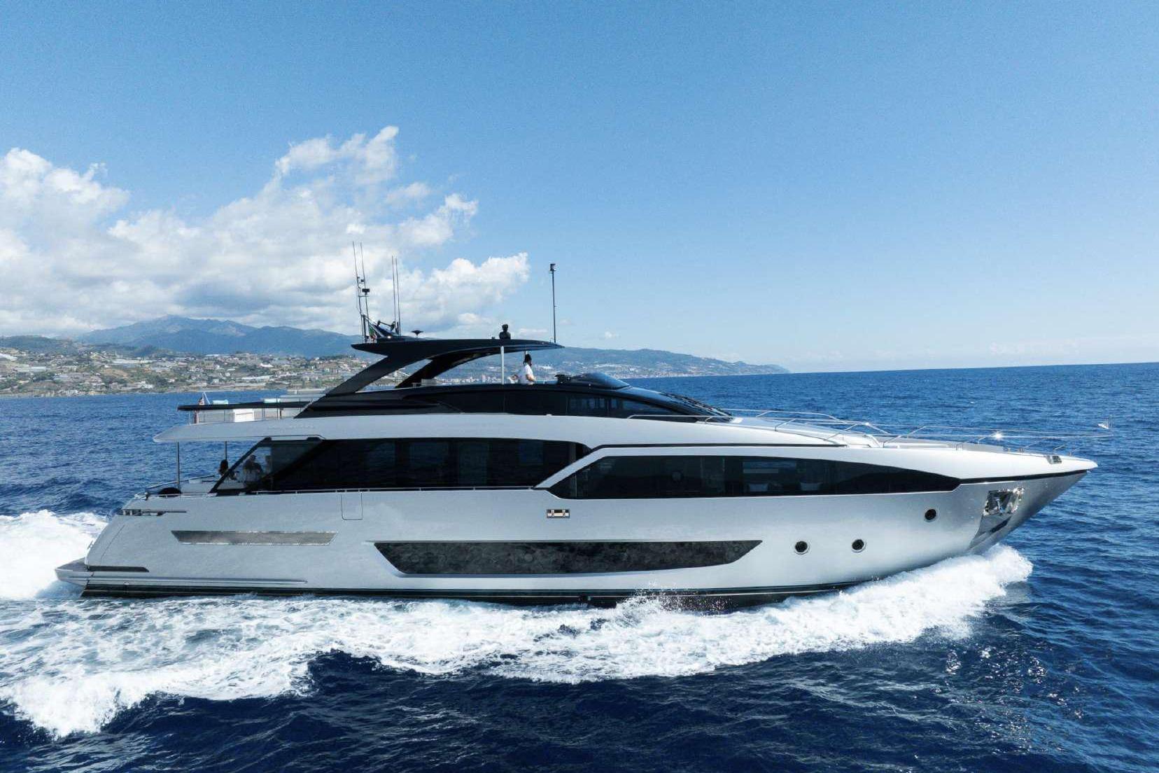 Riva 90 Argo