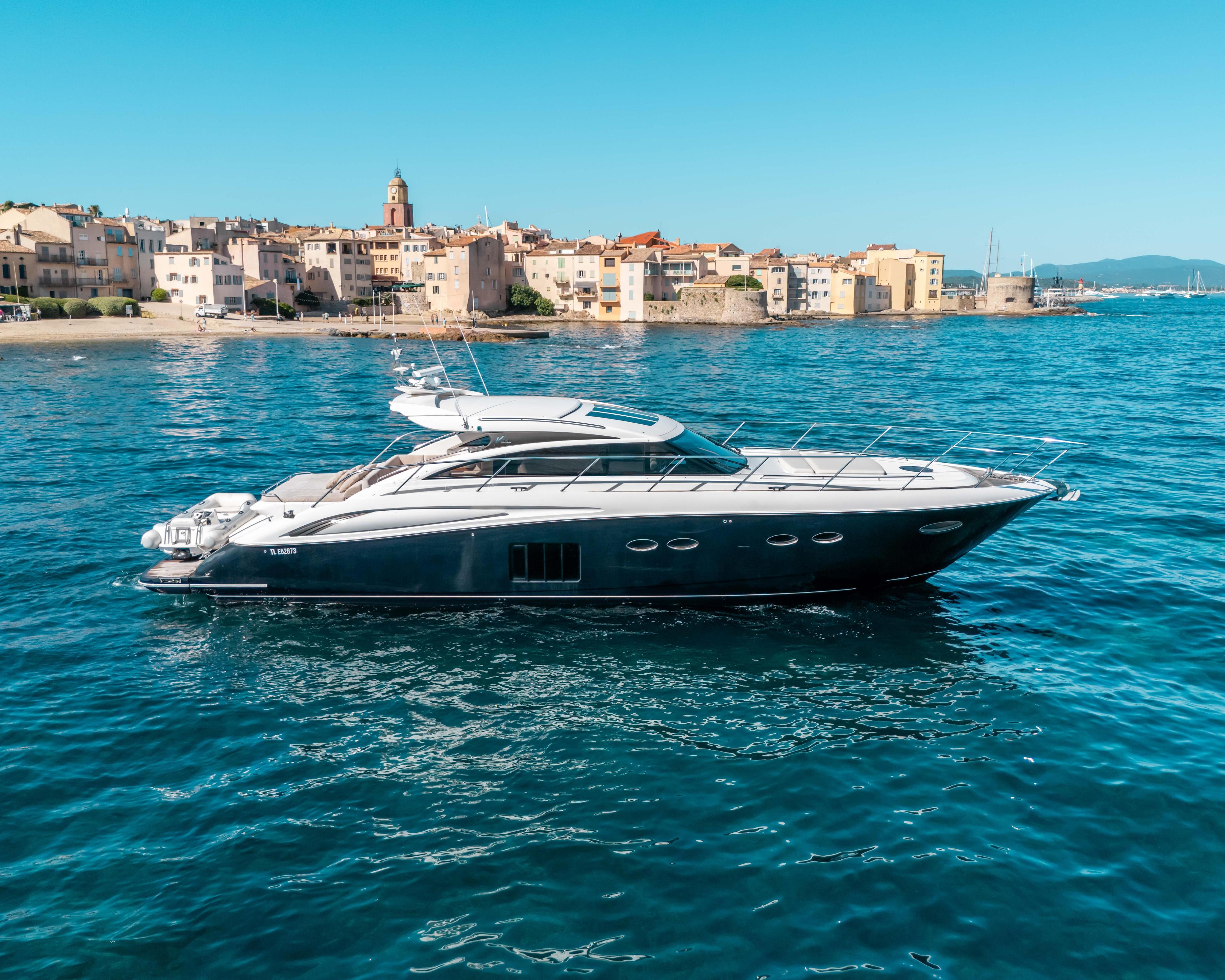 Princess V62