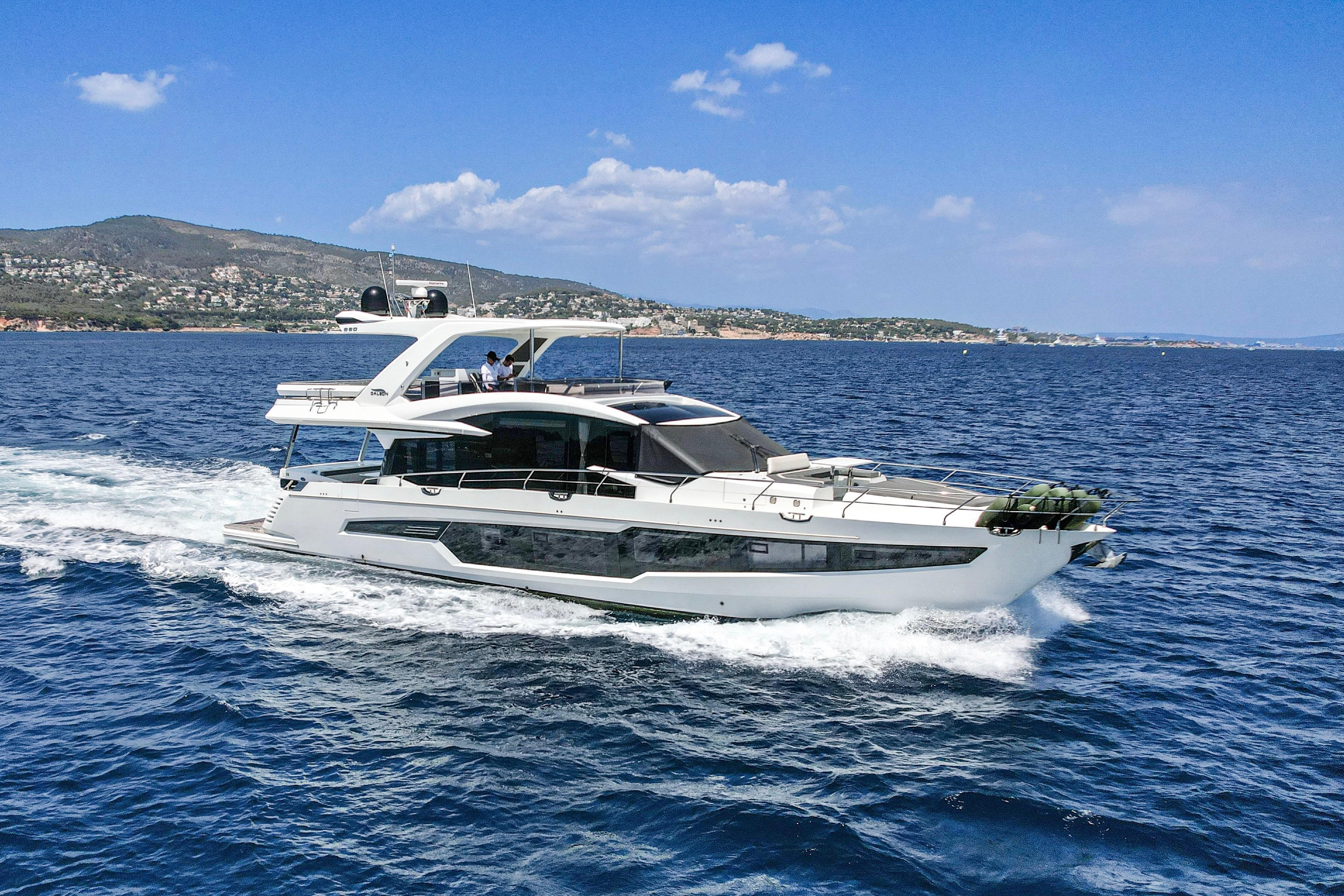 Galeon 680 Fly
