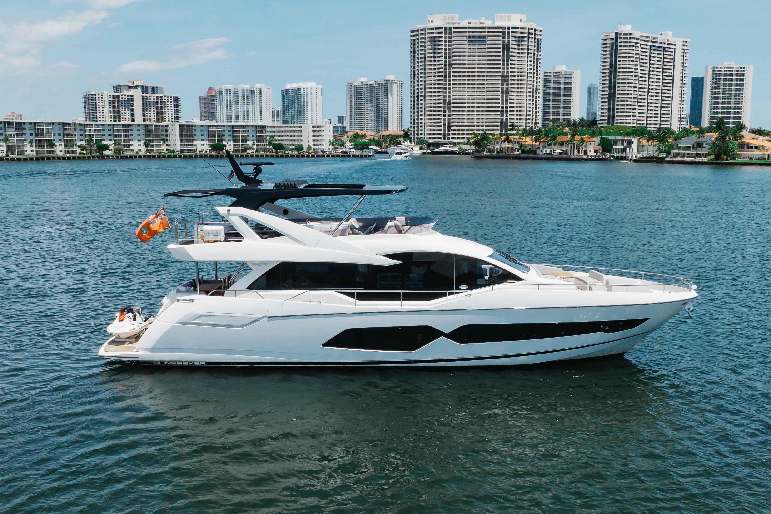 Sunseeker 76 Yacht