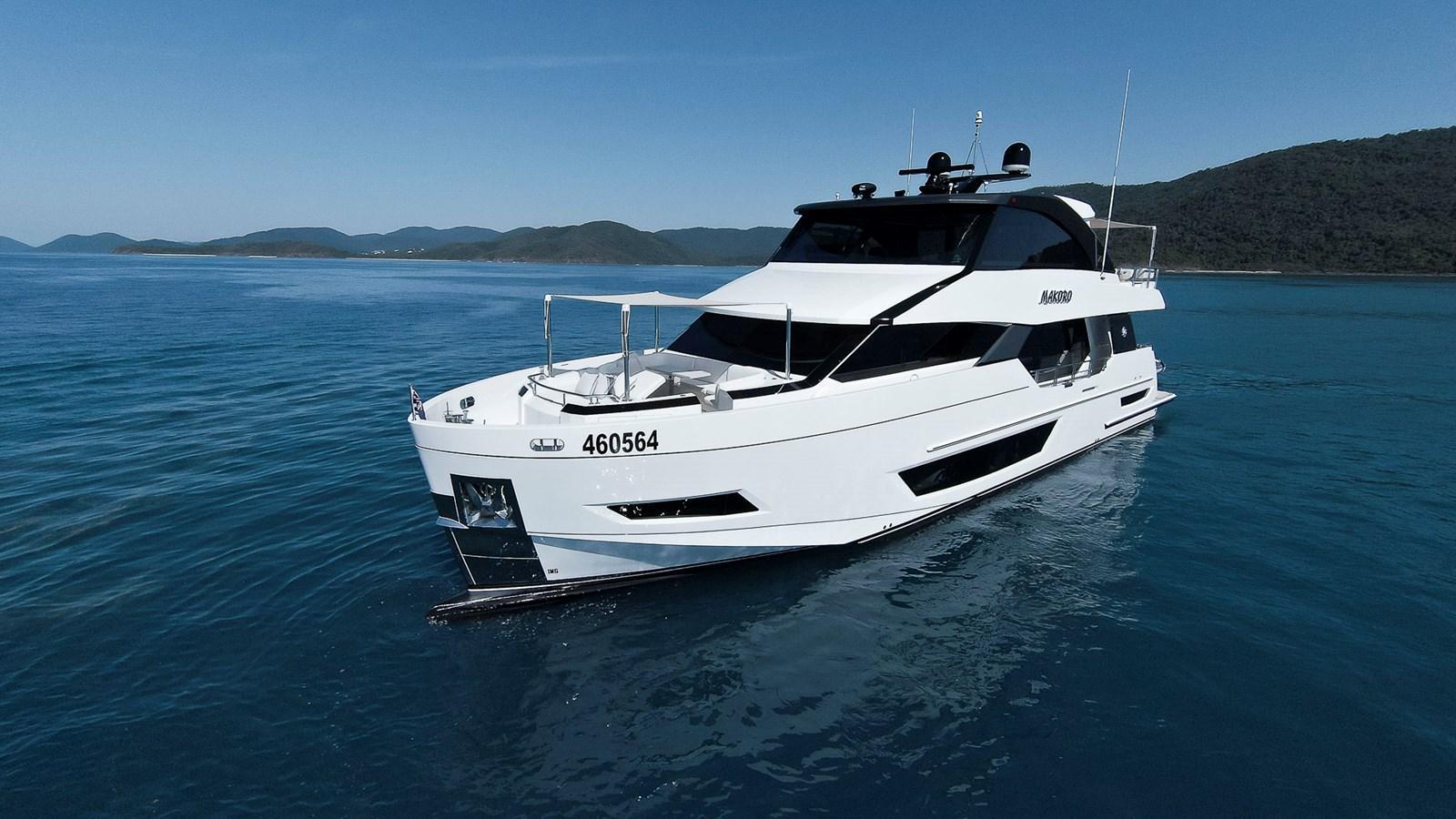 Ocean Alexander 26R Enclosed