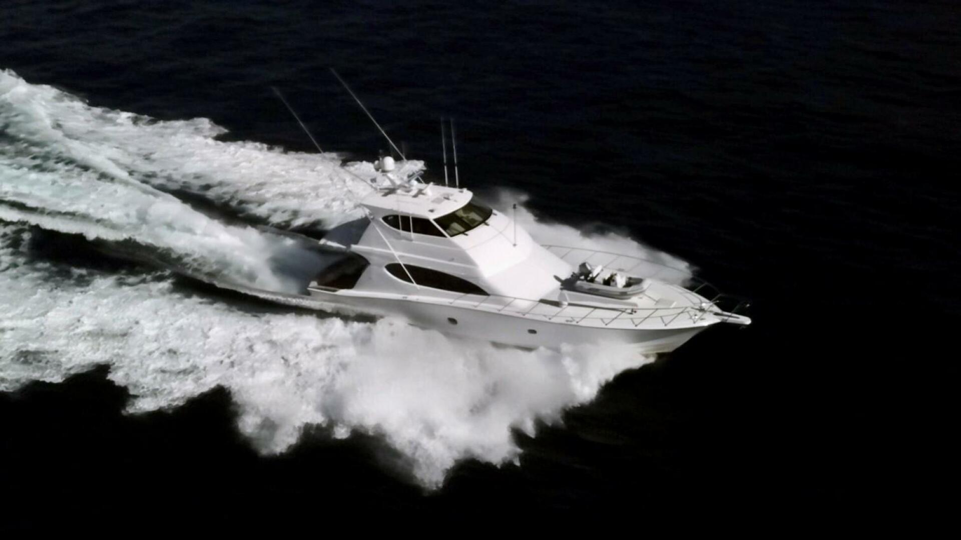 Hatteras 68 Convertible