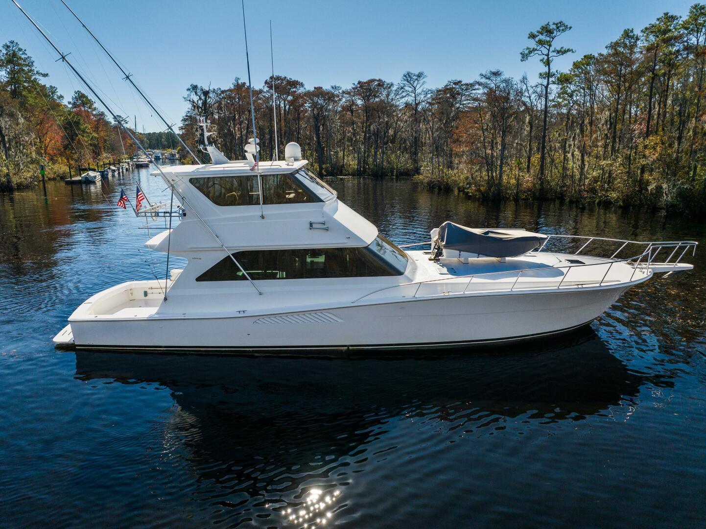 Viking 58 Enclosed Flybridge