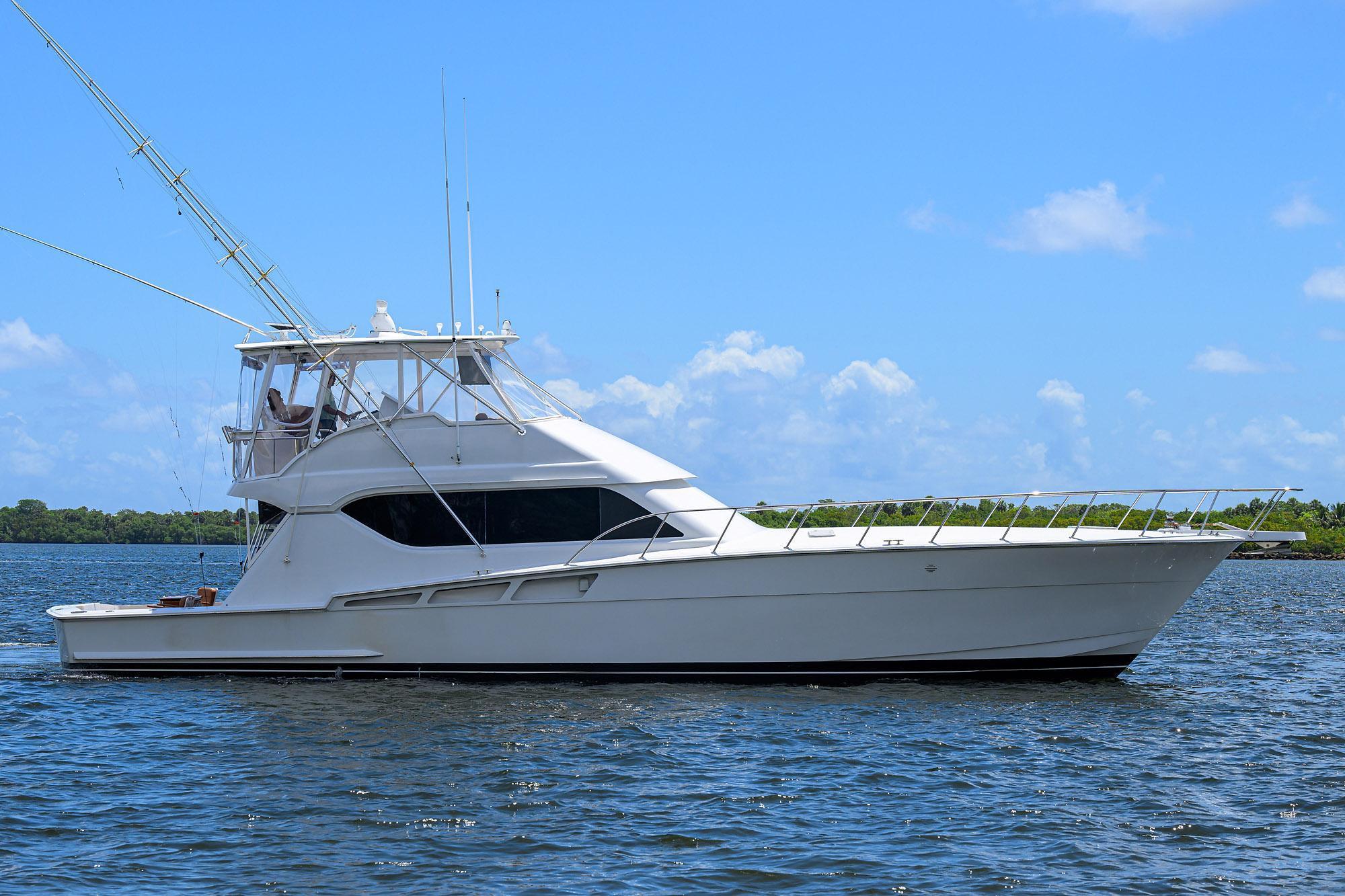Hatteras 60 Convertible