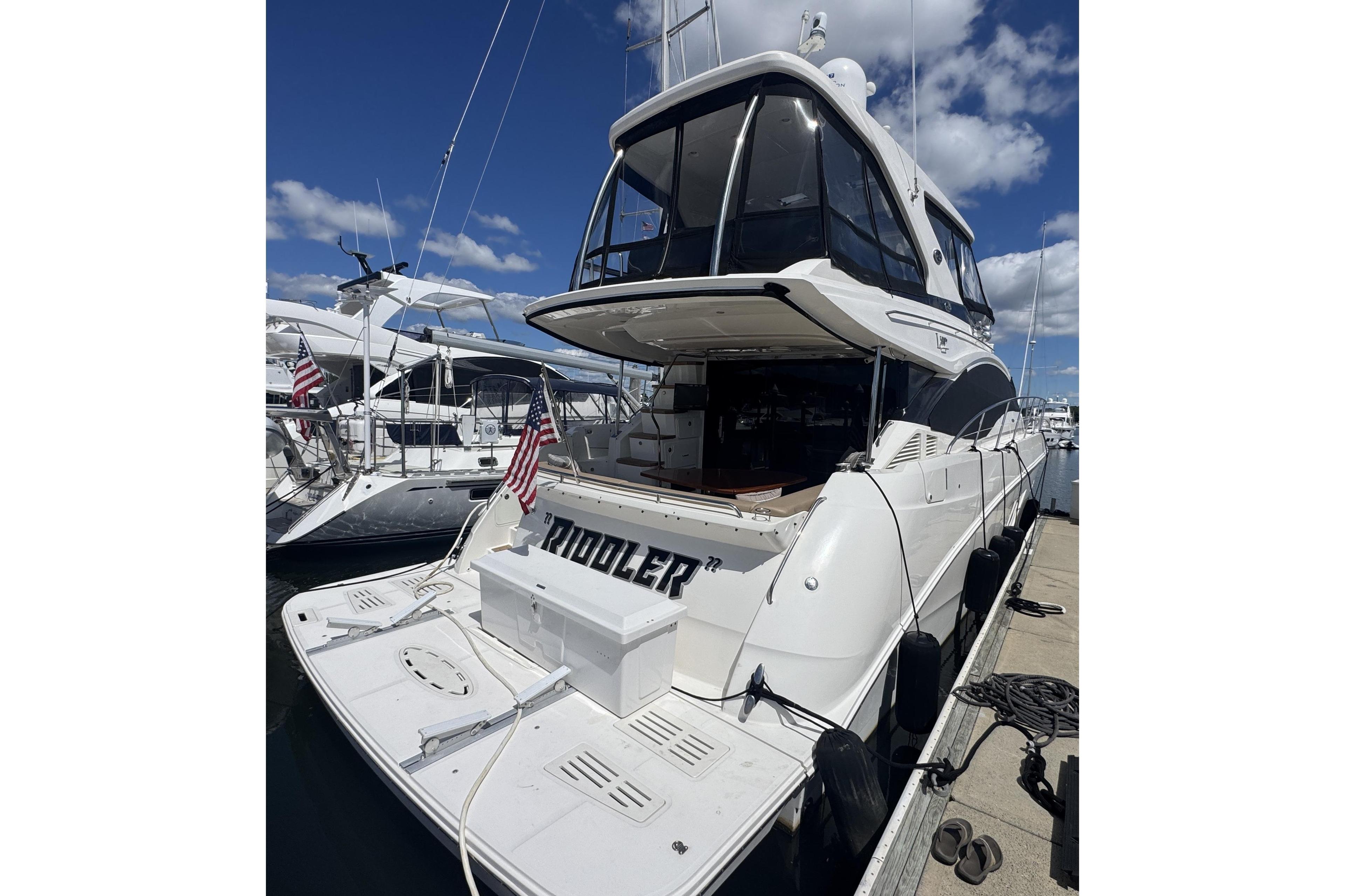 Sea Ray L590