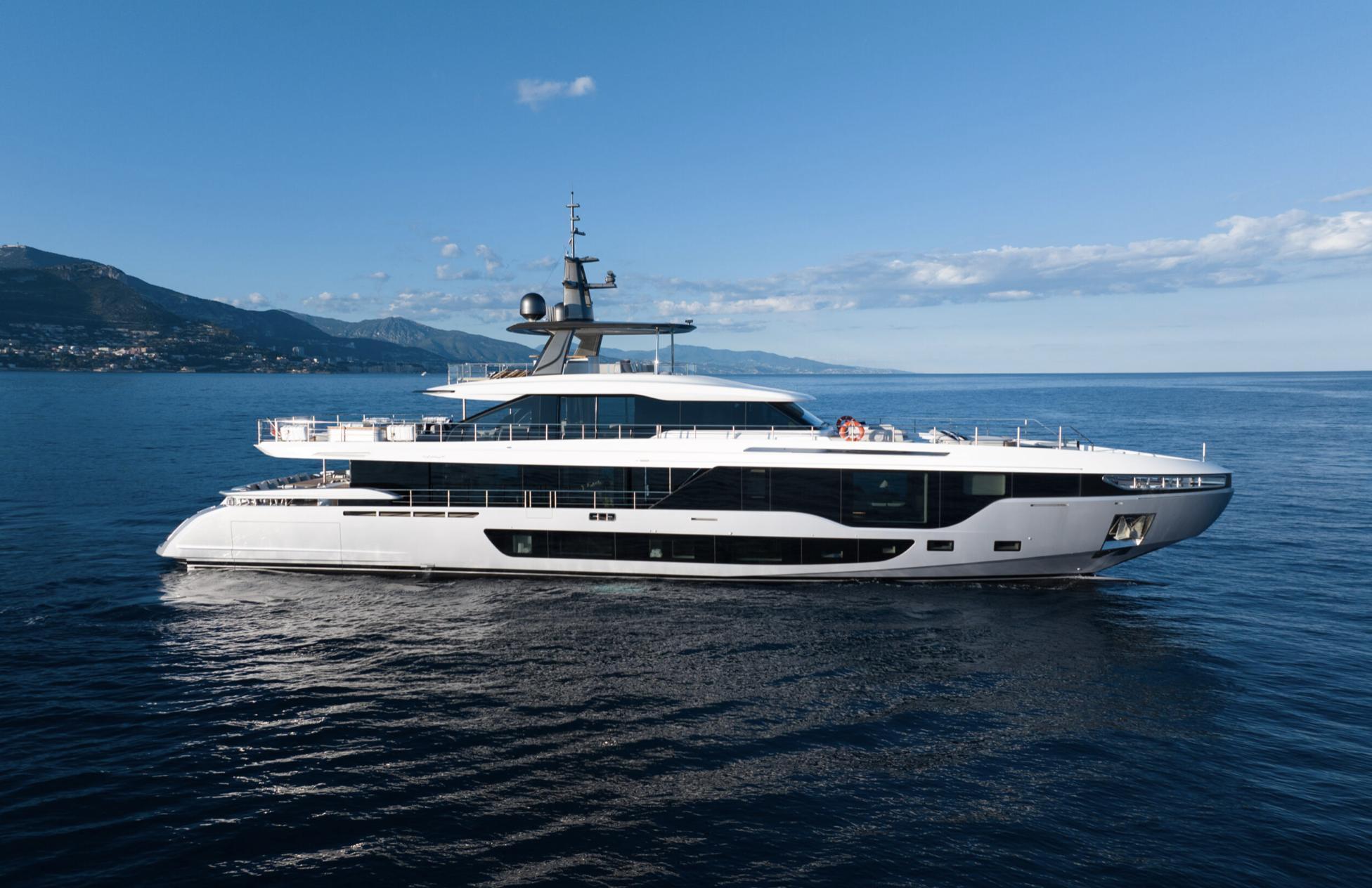 Azimut Grande 36M
