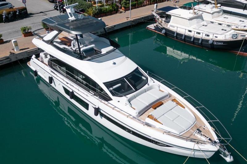 Azimut 68 Flybridge