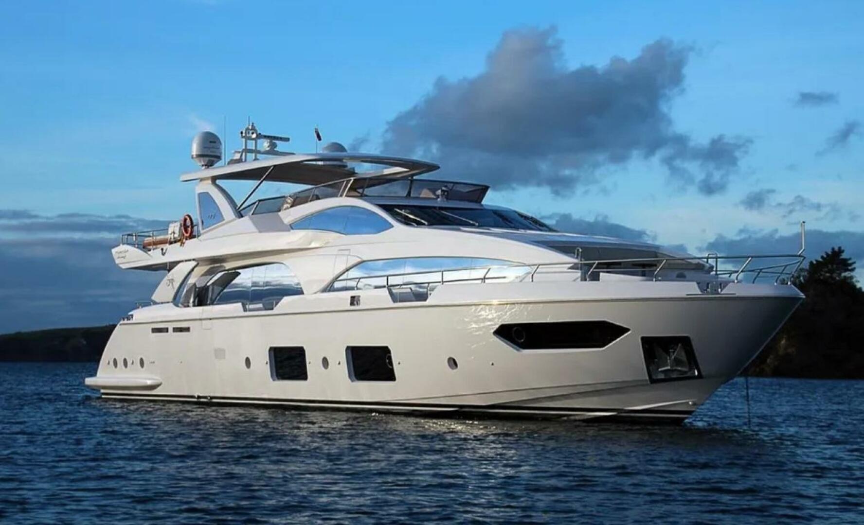 Azimut Grande