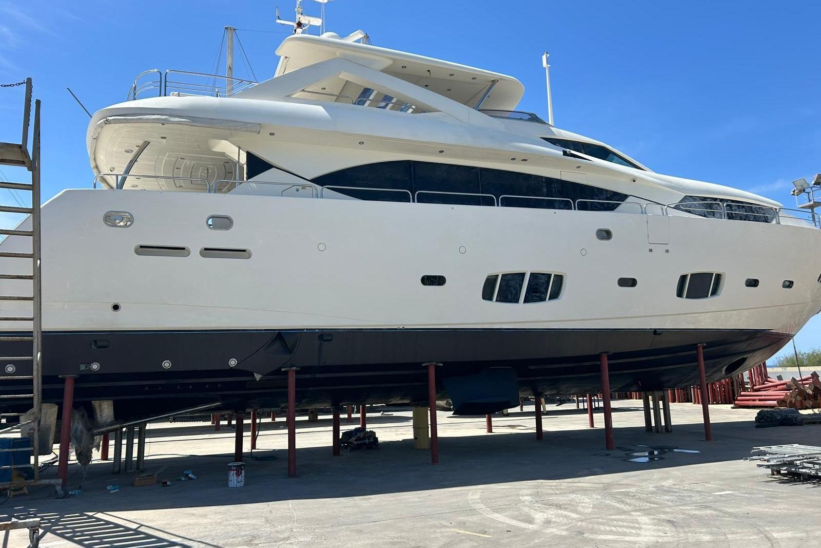 Sunseeker 30 Metre Yacht