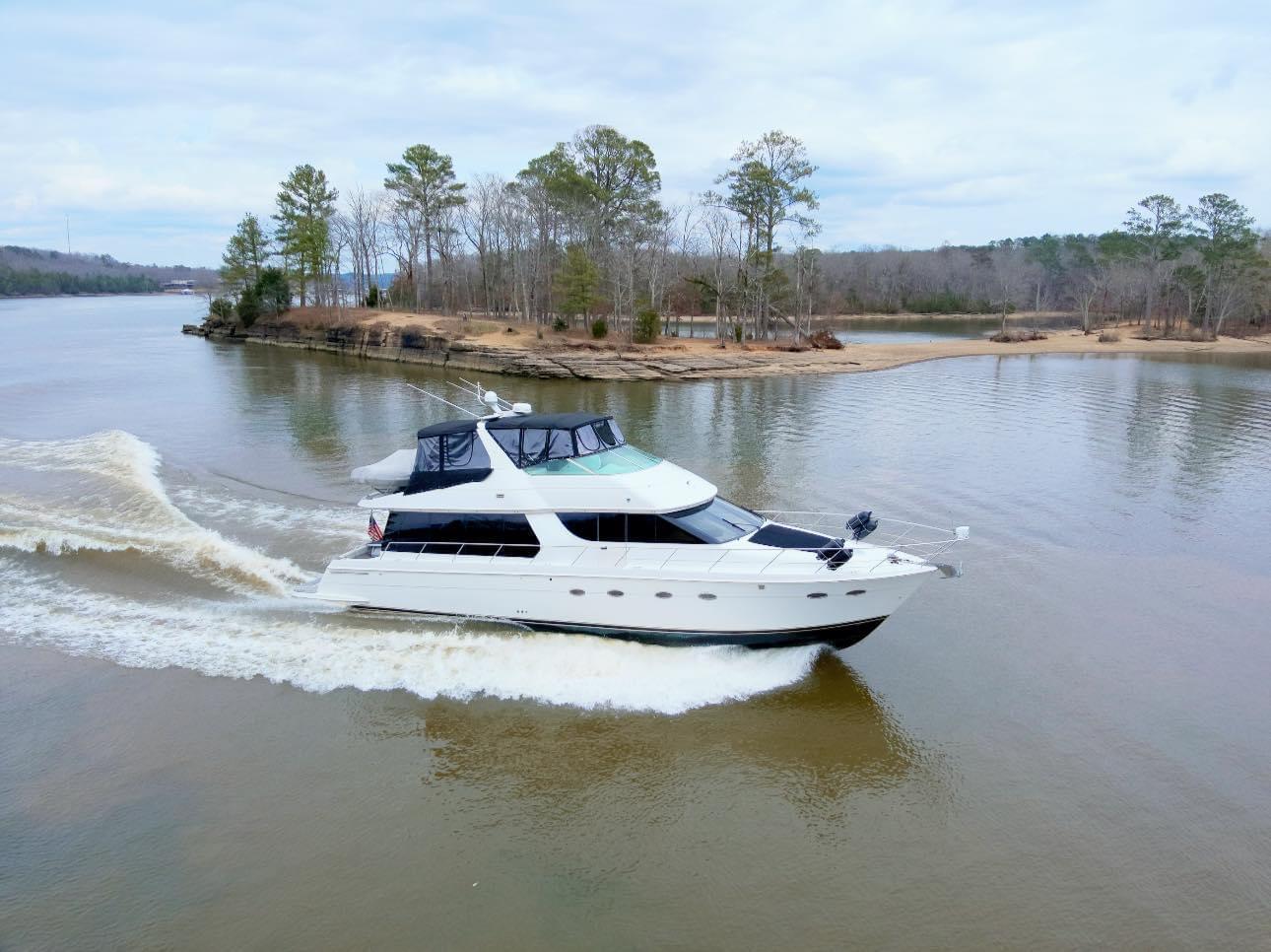 Carver 570 Voyager Pilothouse for sale