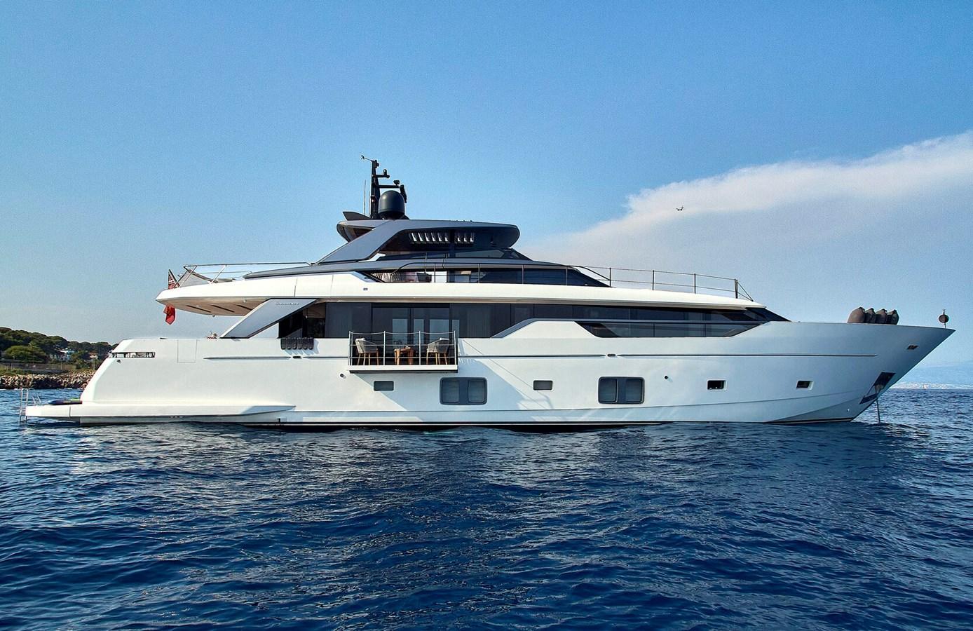 Sanlorenzo SL102 Asymmetric