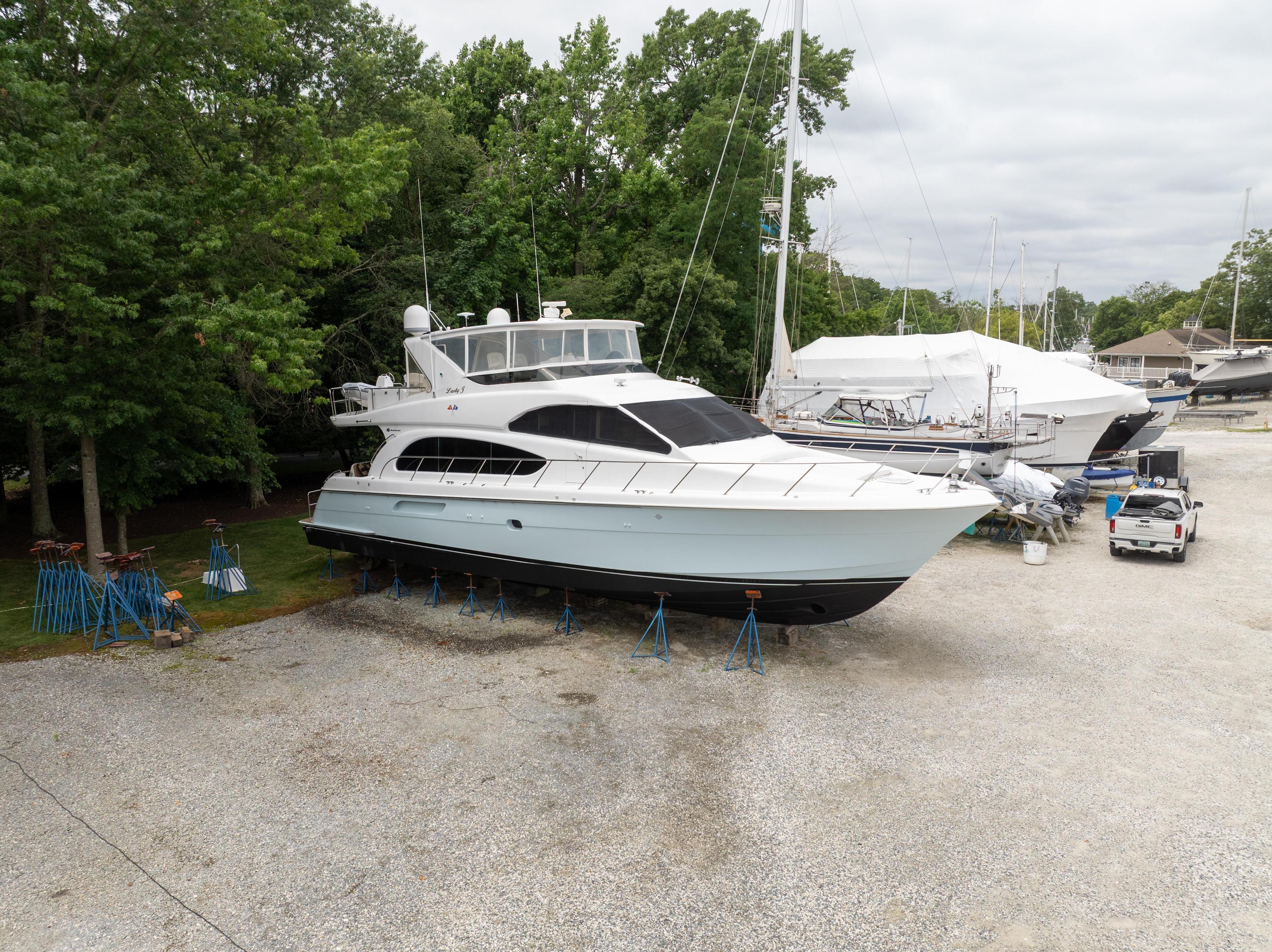 Hatteras 64 Motor Yacht