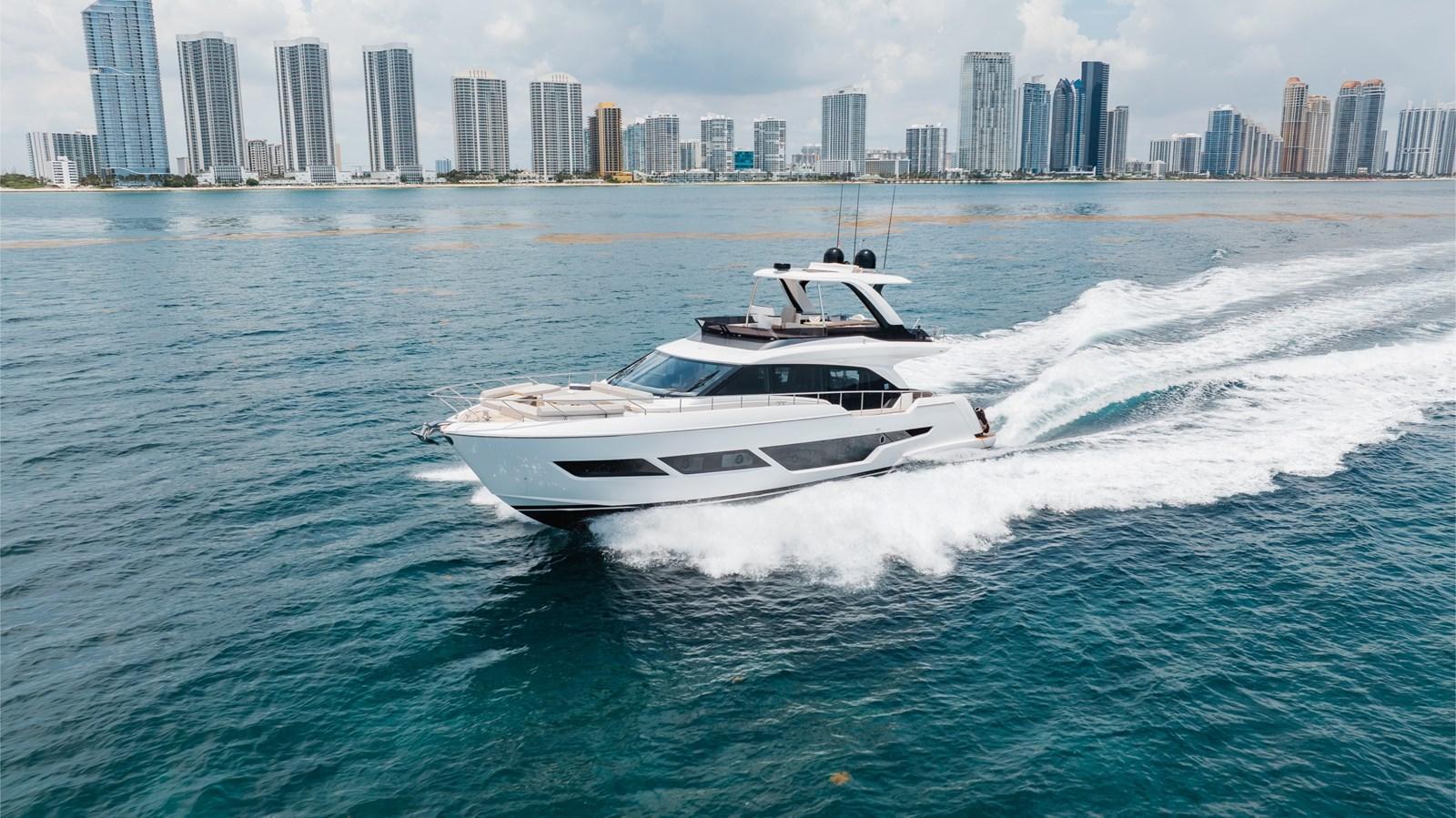 Ferretti 670