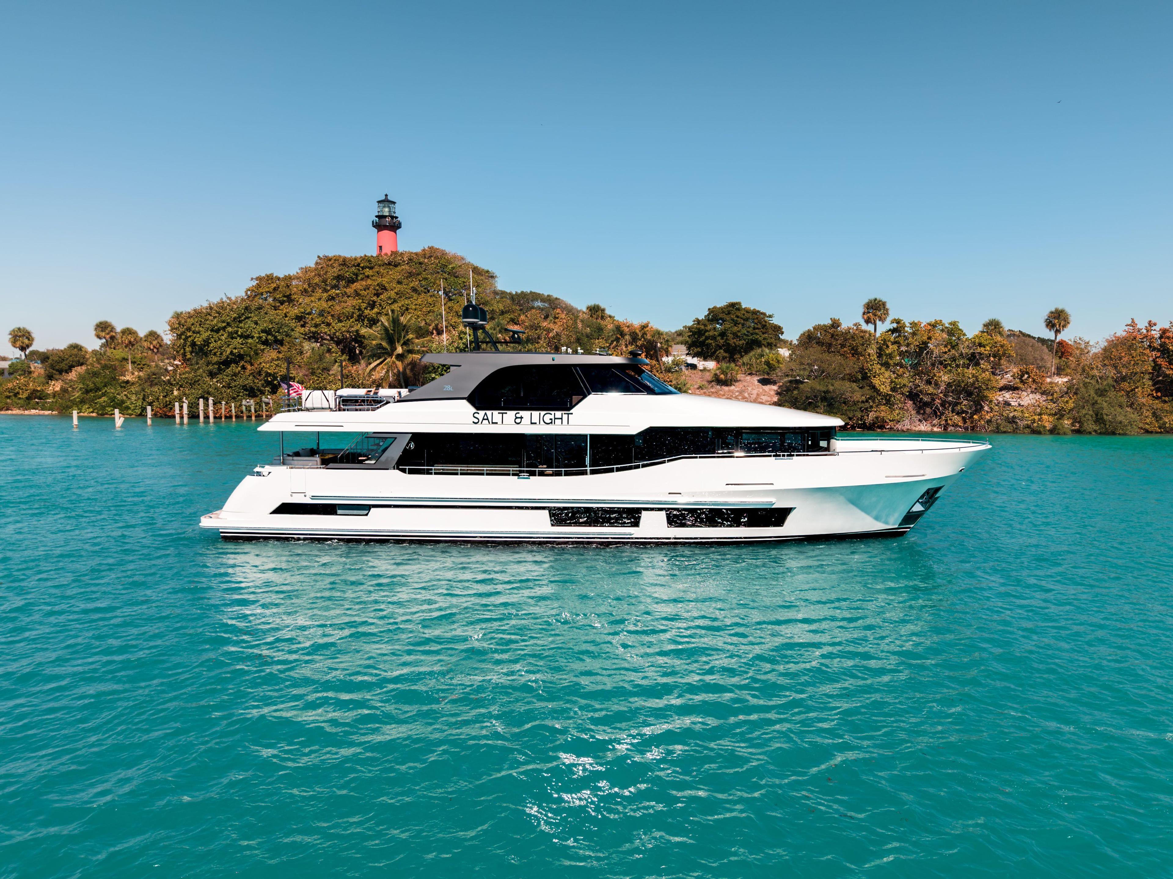 Ocean Alexander 28L