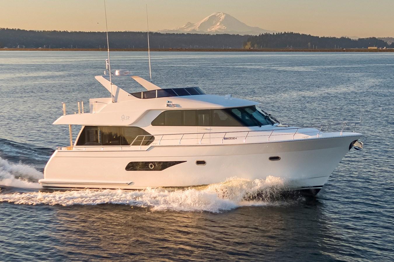 Apollonian 52 Pilothouse