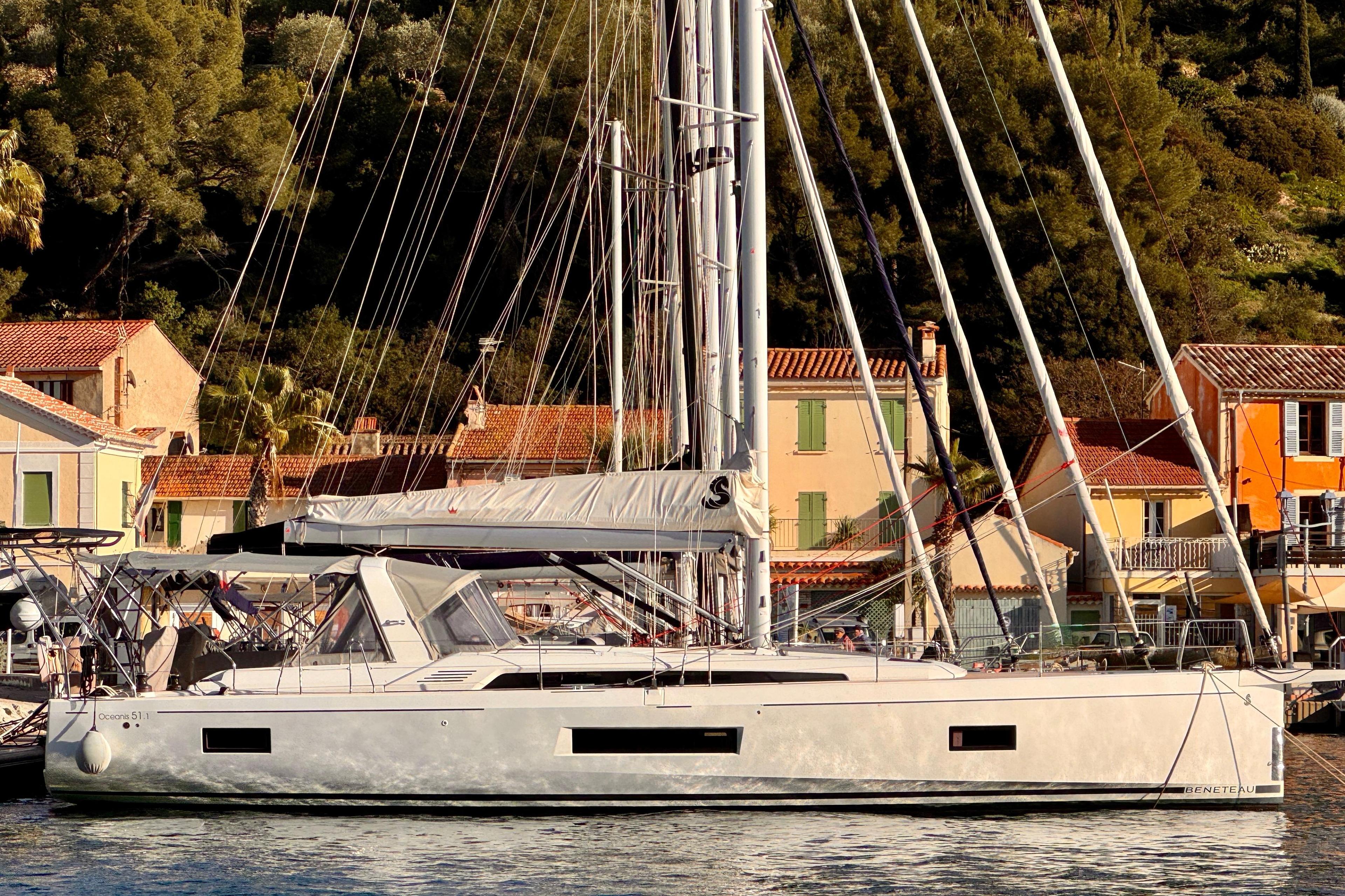 Beneteau Oceanis 51.1
