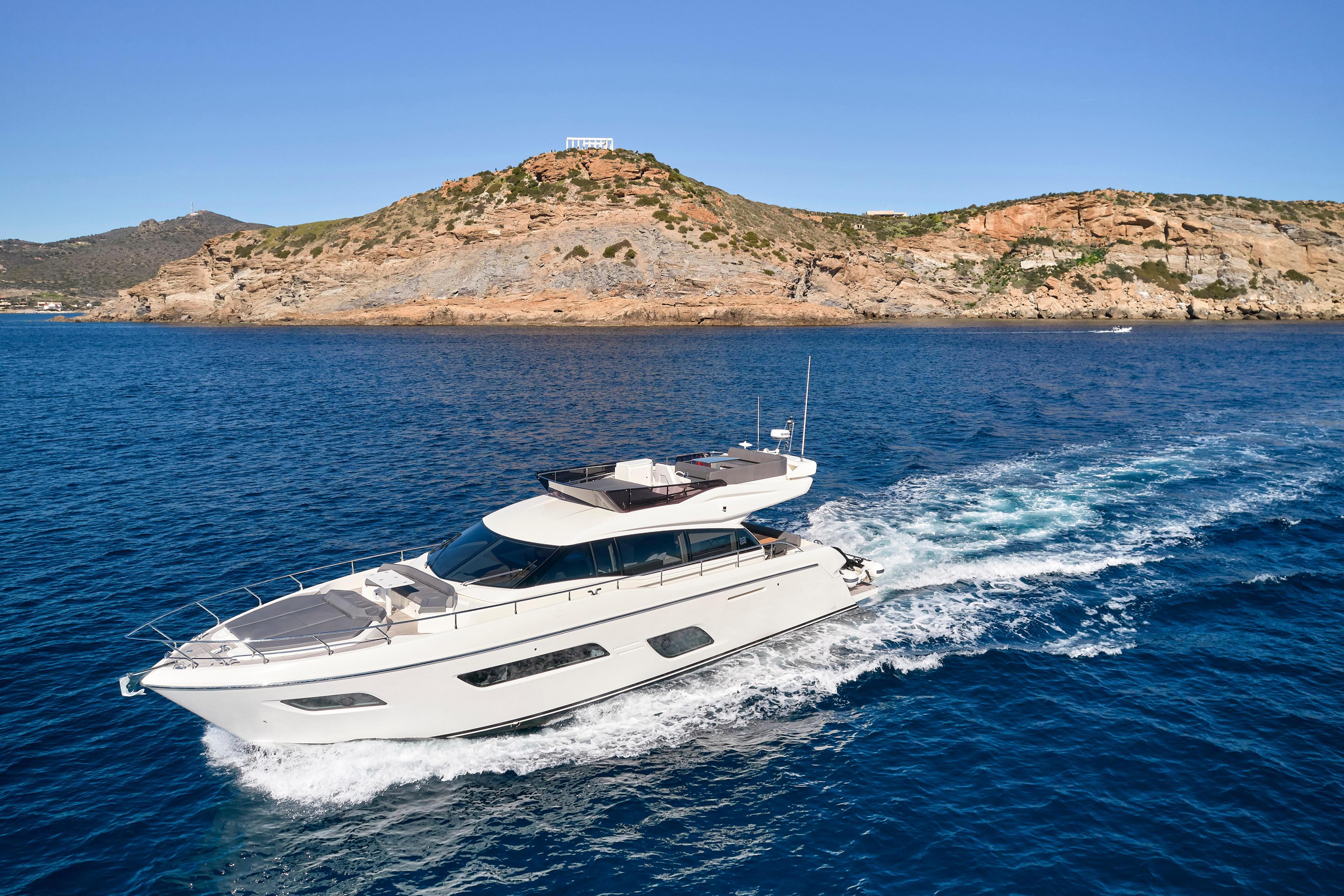 Ferretti 550