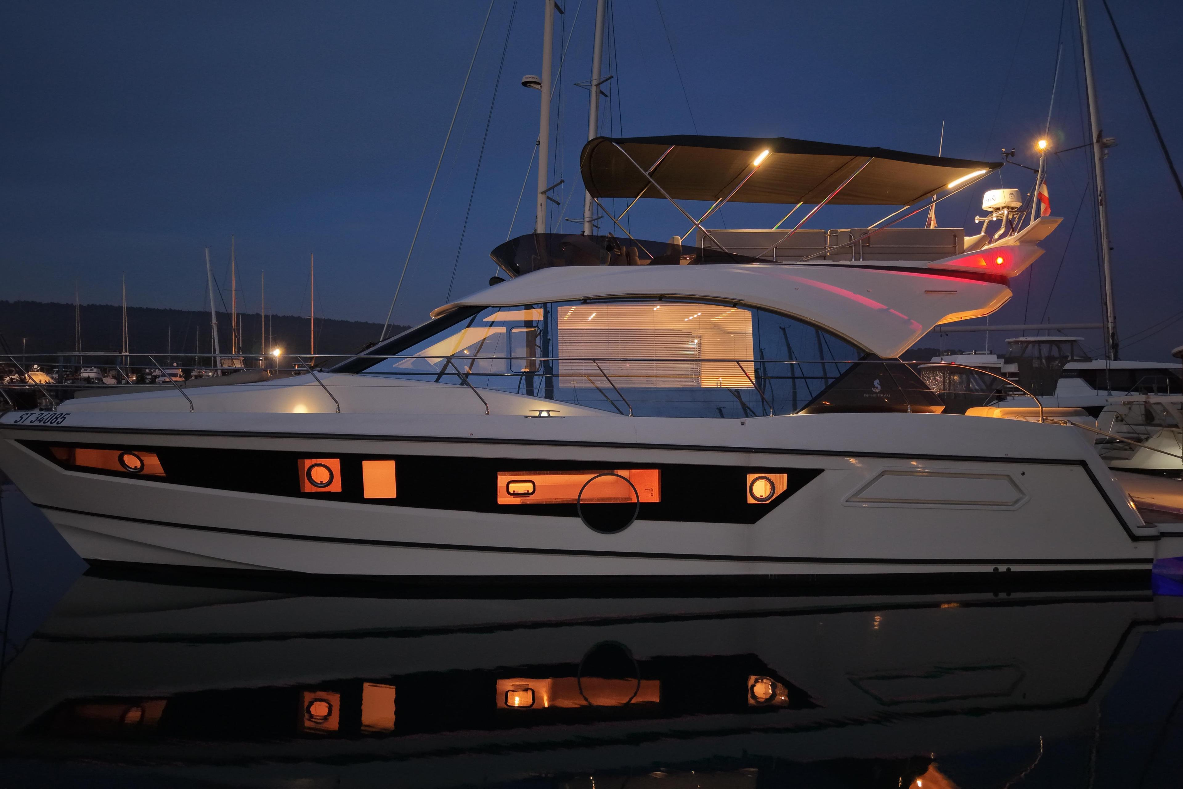 Monte Carlo 52 for sale