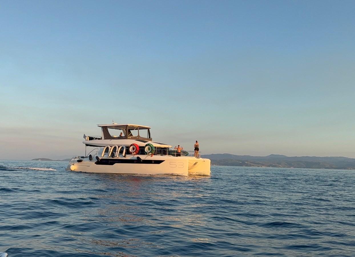 Leopard 53 Power Cat