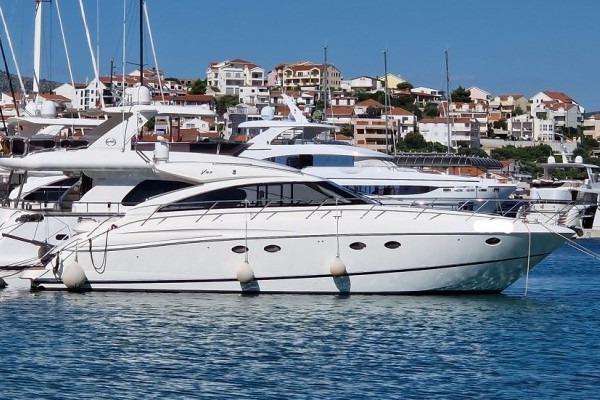 Princess V53