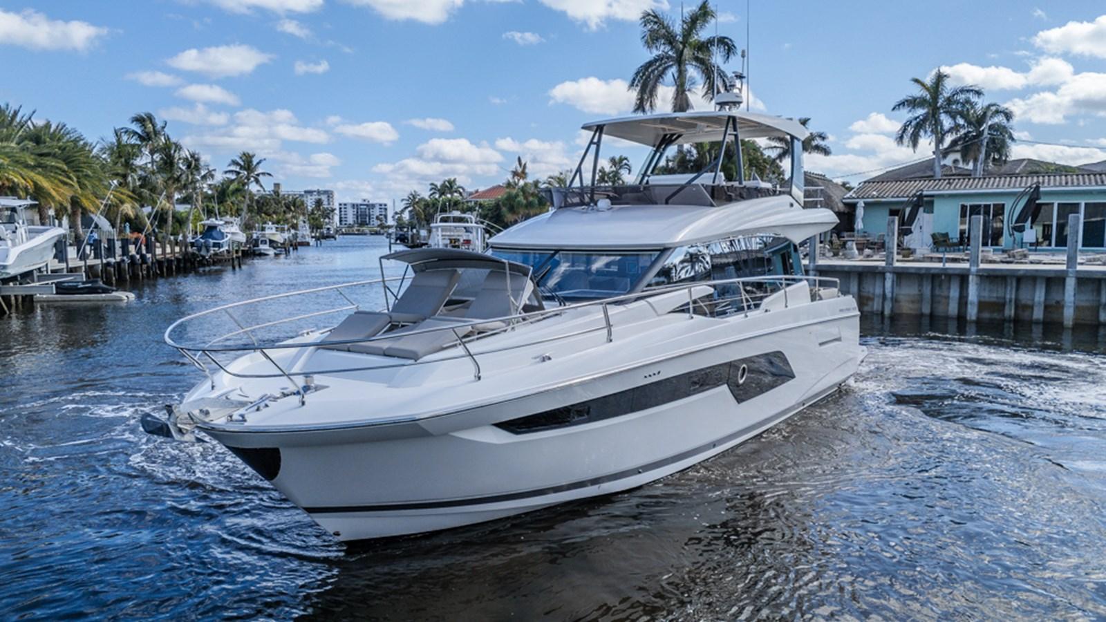 Prestige 520 Flybridge