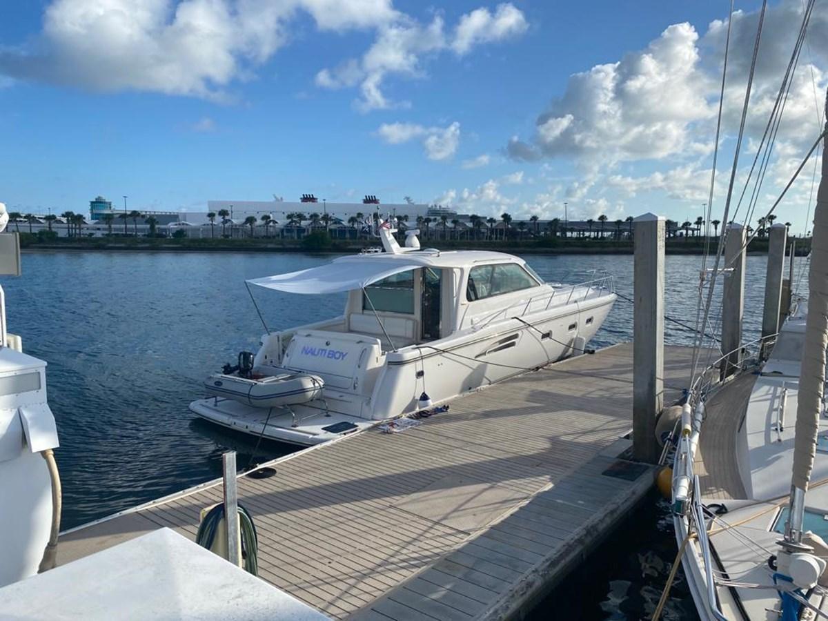 Tiara Yachts 5200 Sovran Salon for sale