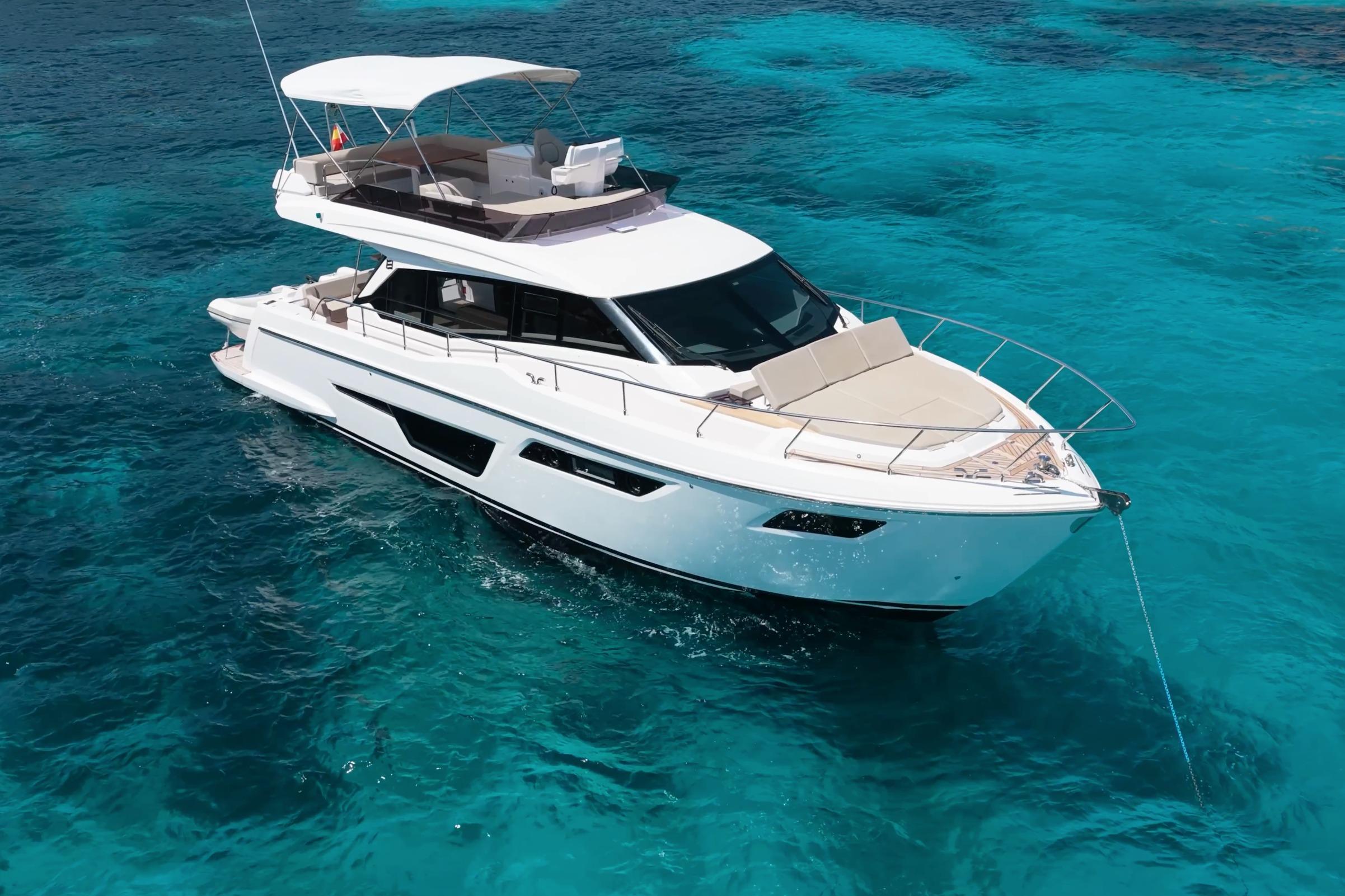 Ferretti 500