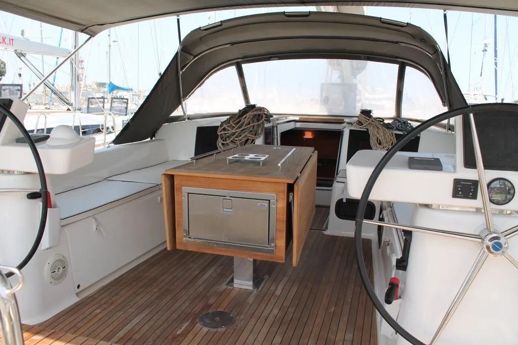 Dufour 520 Grand Large for sale