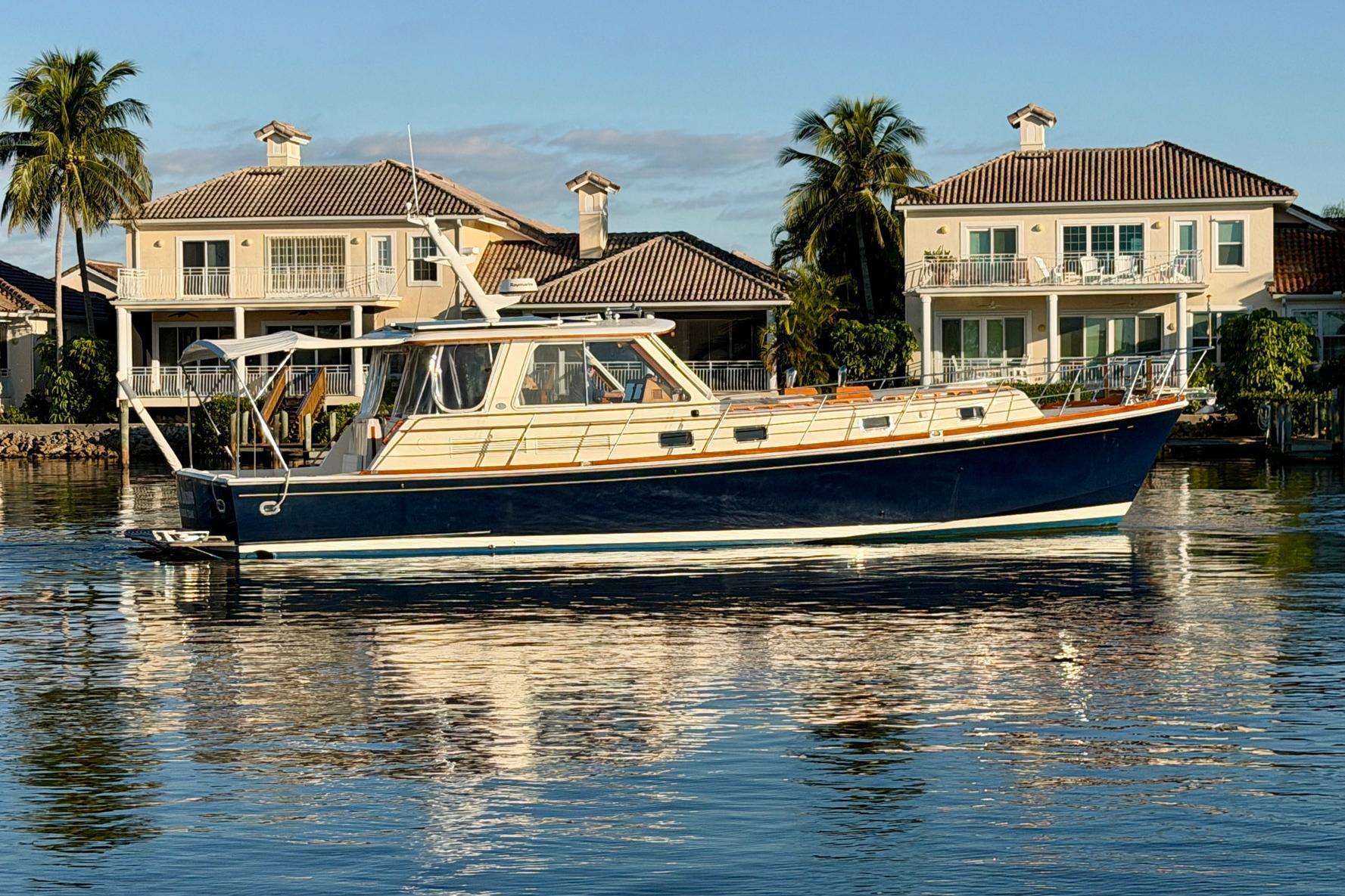 Grand Banks 49 Eastbay HX