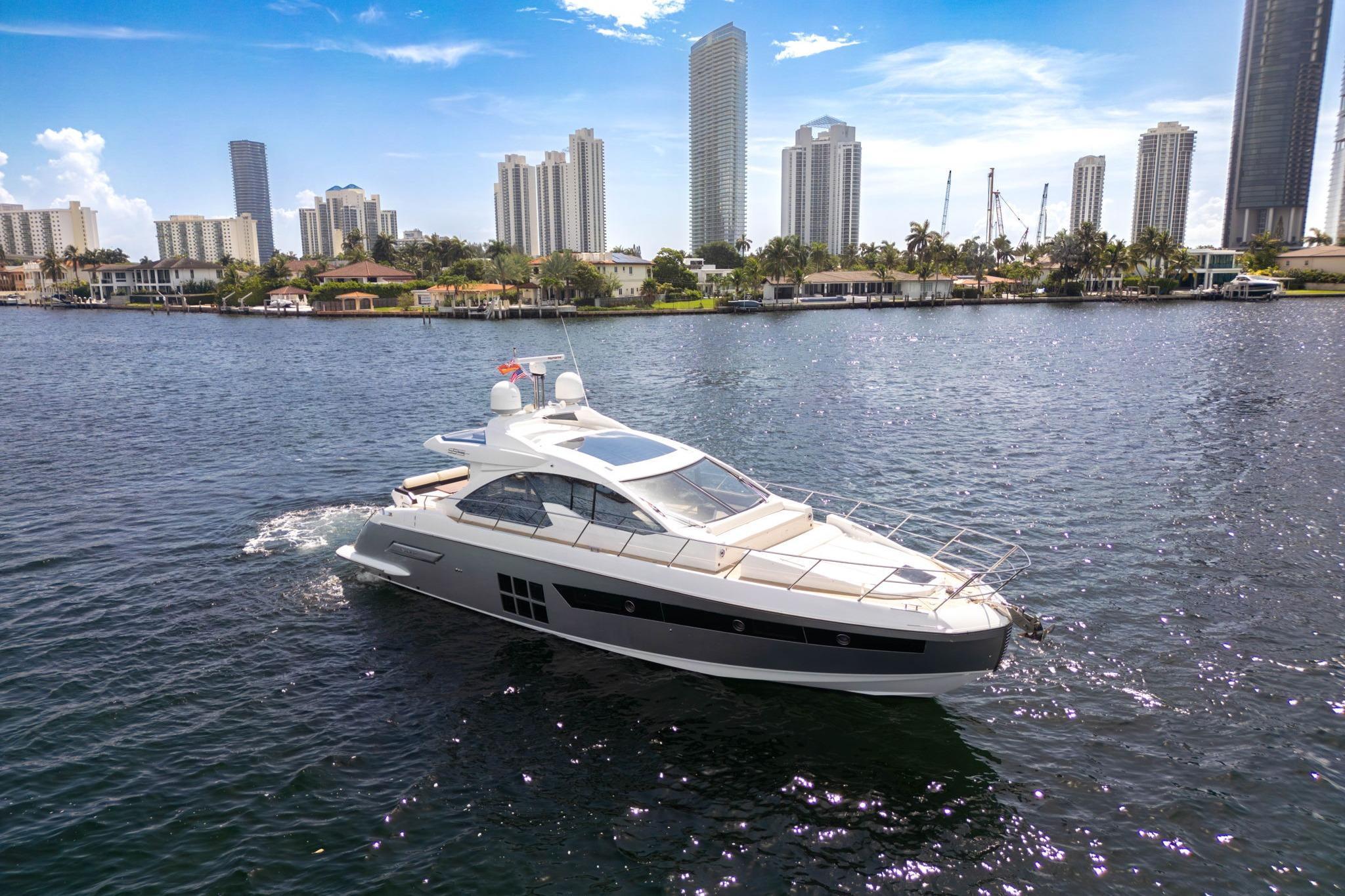Azimut 55S