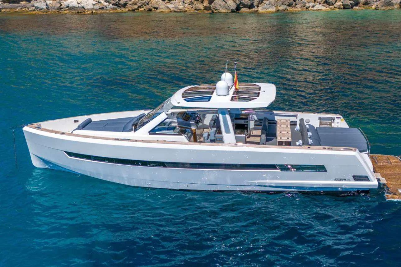 Fjord 52