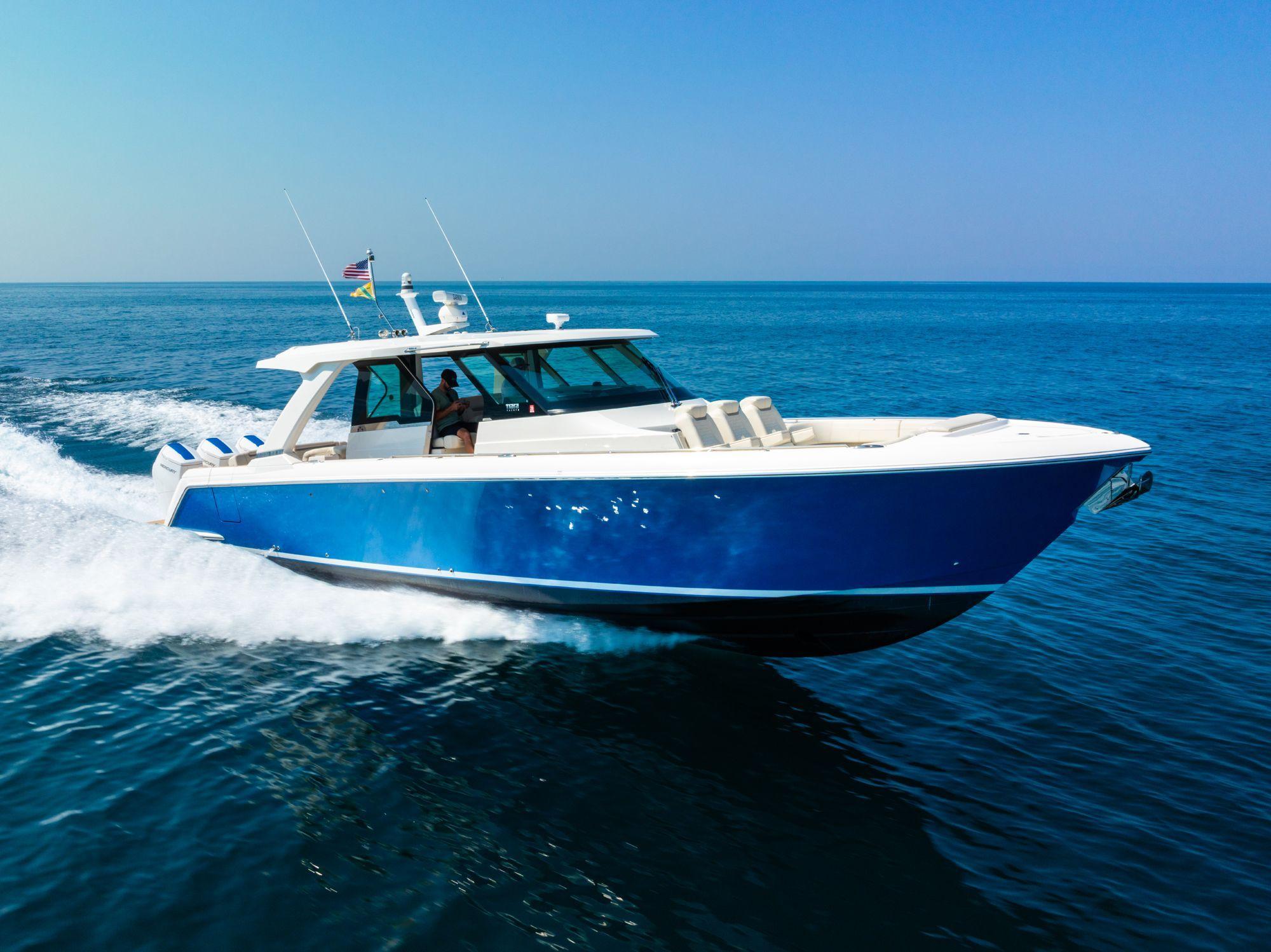 Tiara Yachts 48 LS