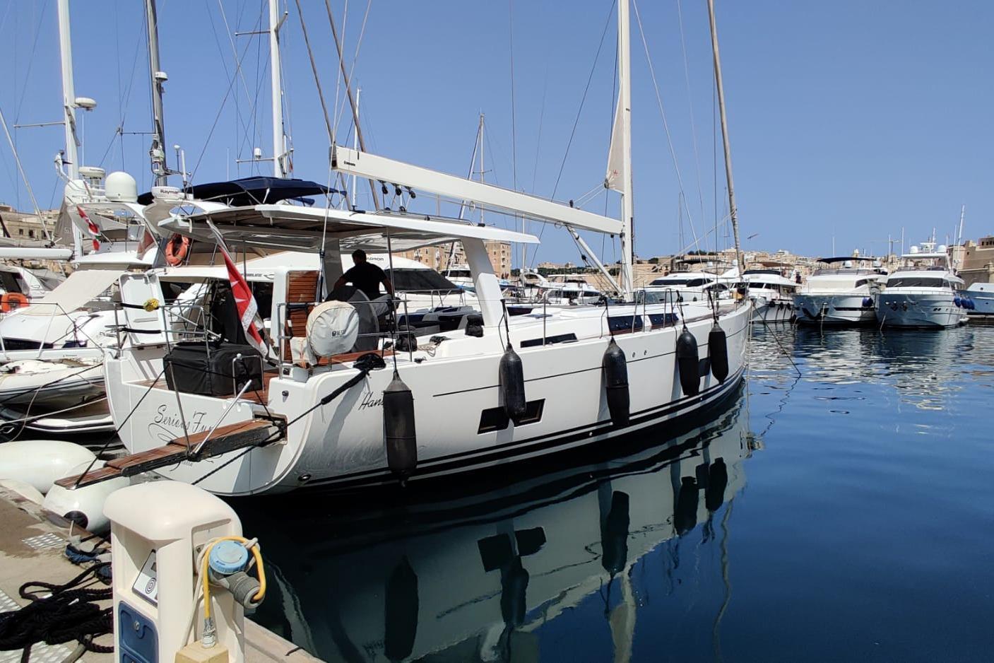 Hanse 588