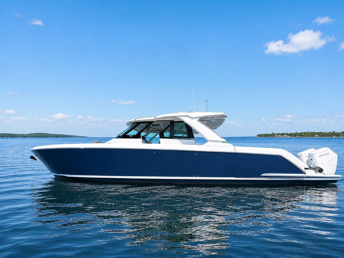 Tiara Yachts 48 LS
