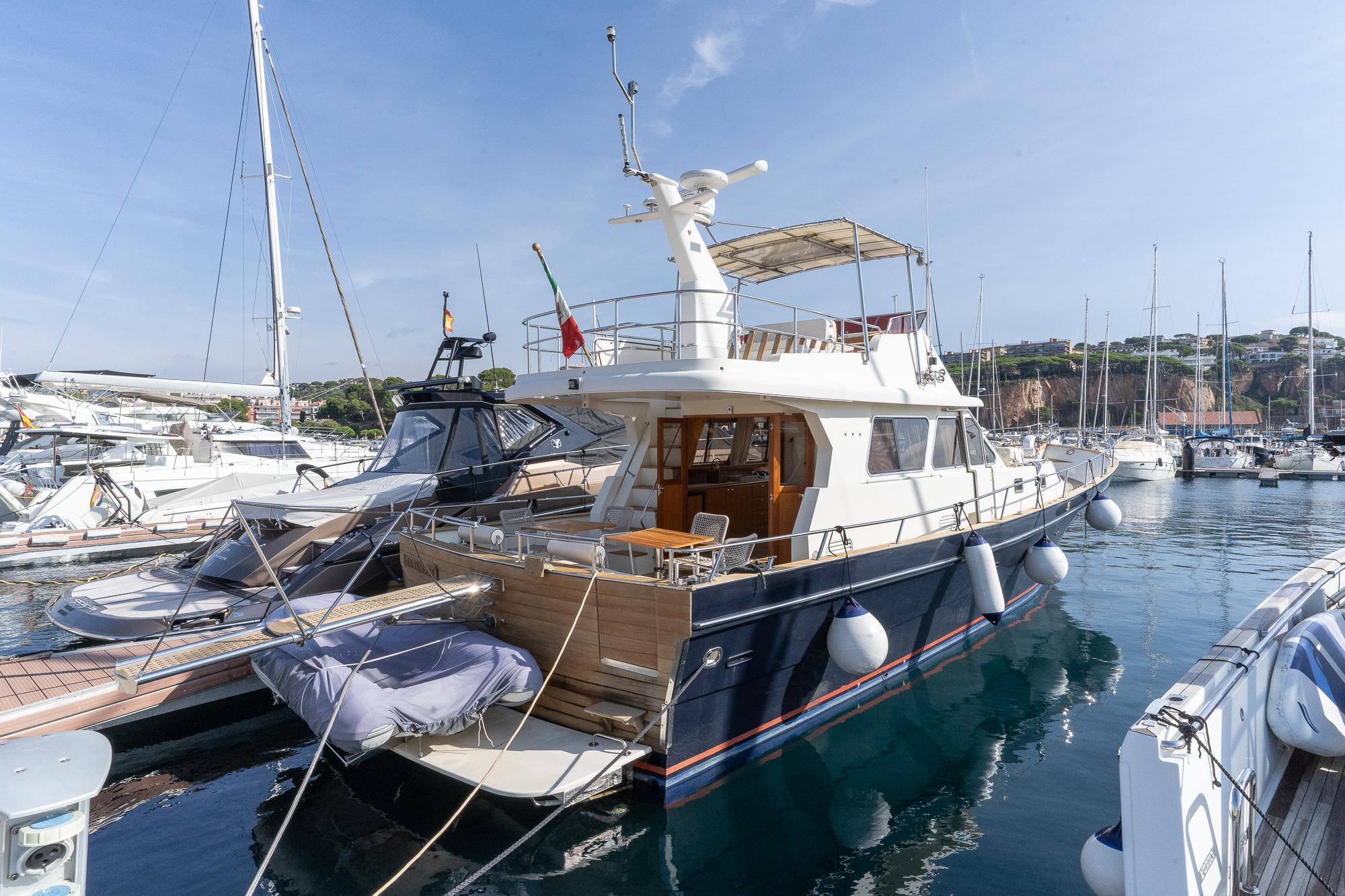 Hampton Alaska 55 for sale