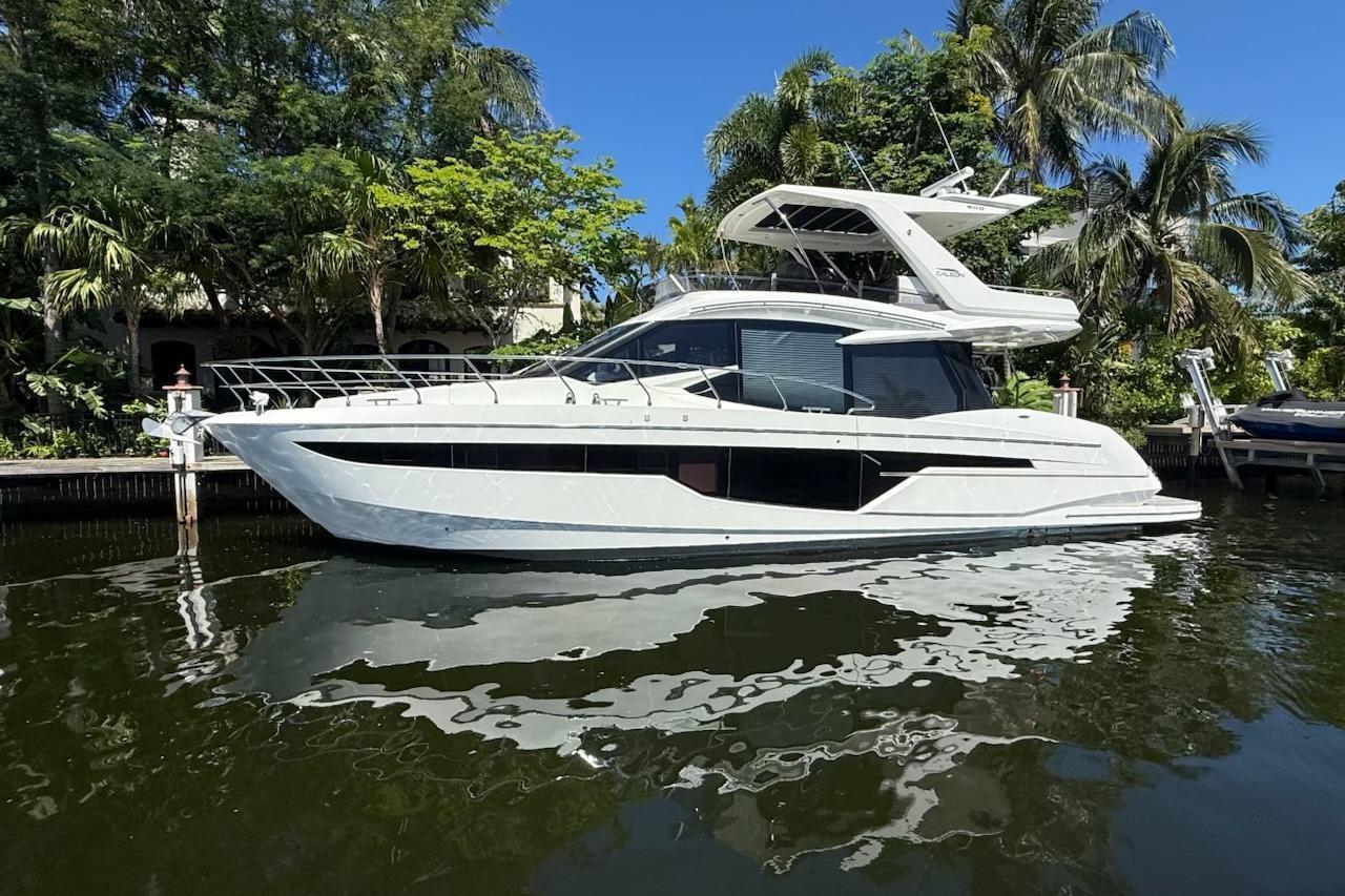 Galeon 500 Fly