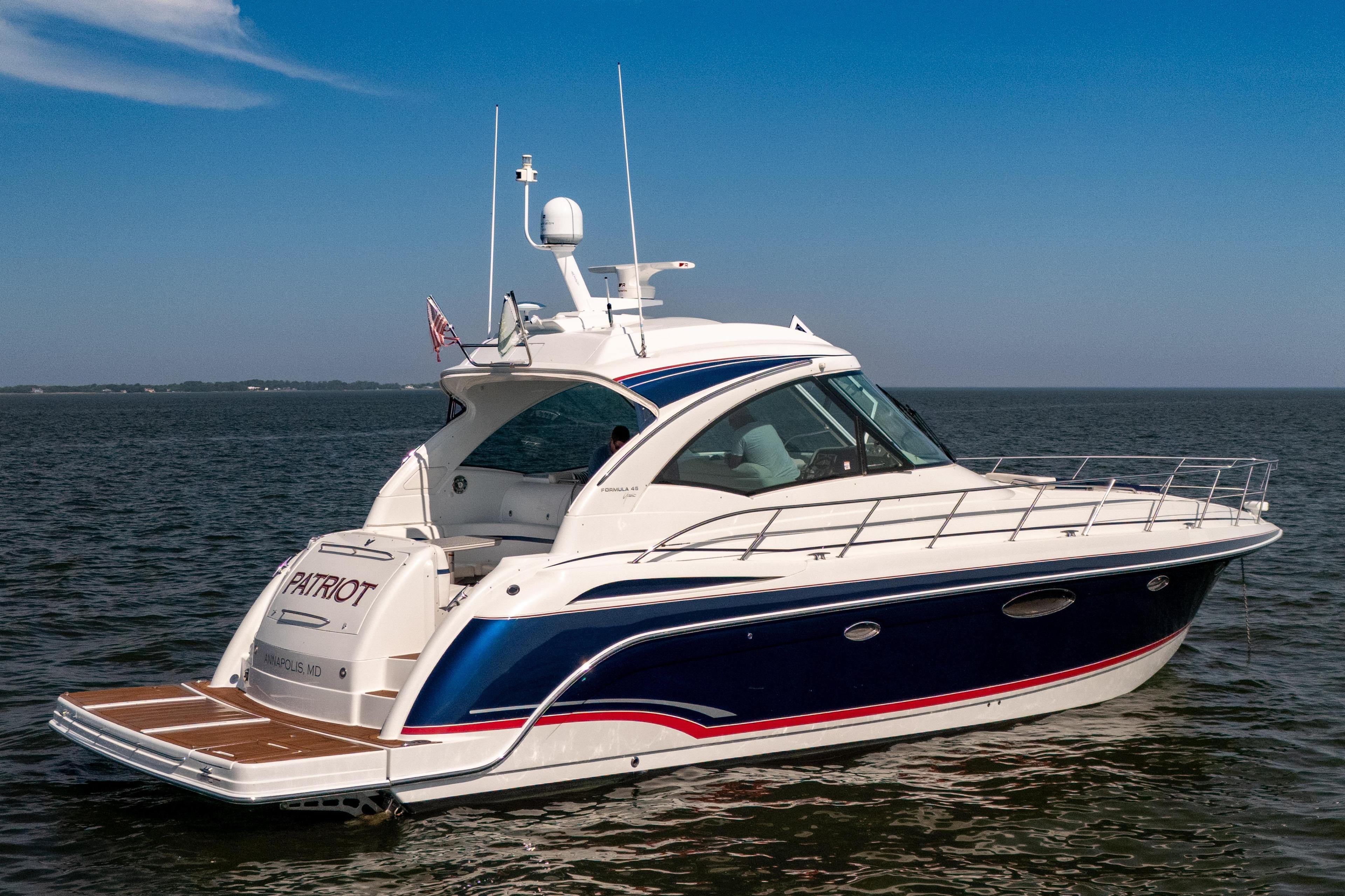 Formula 45 Yacht