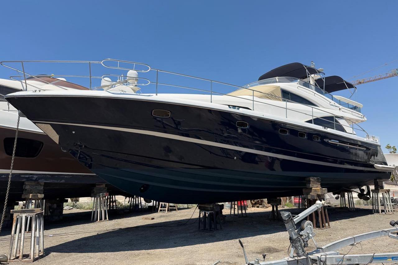 Fairline Squadron 58