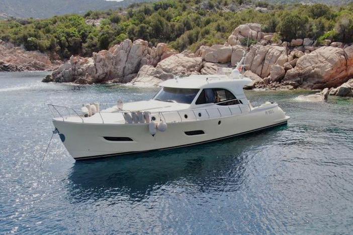 Mochi Craft 54' Dolphin for sale