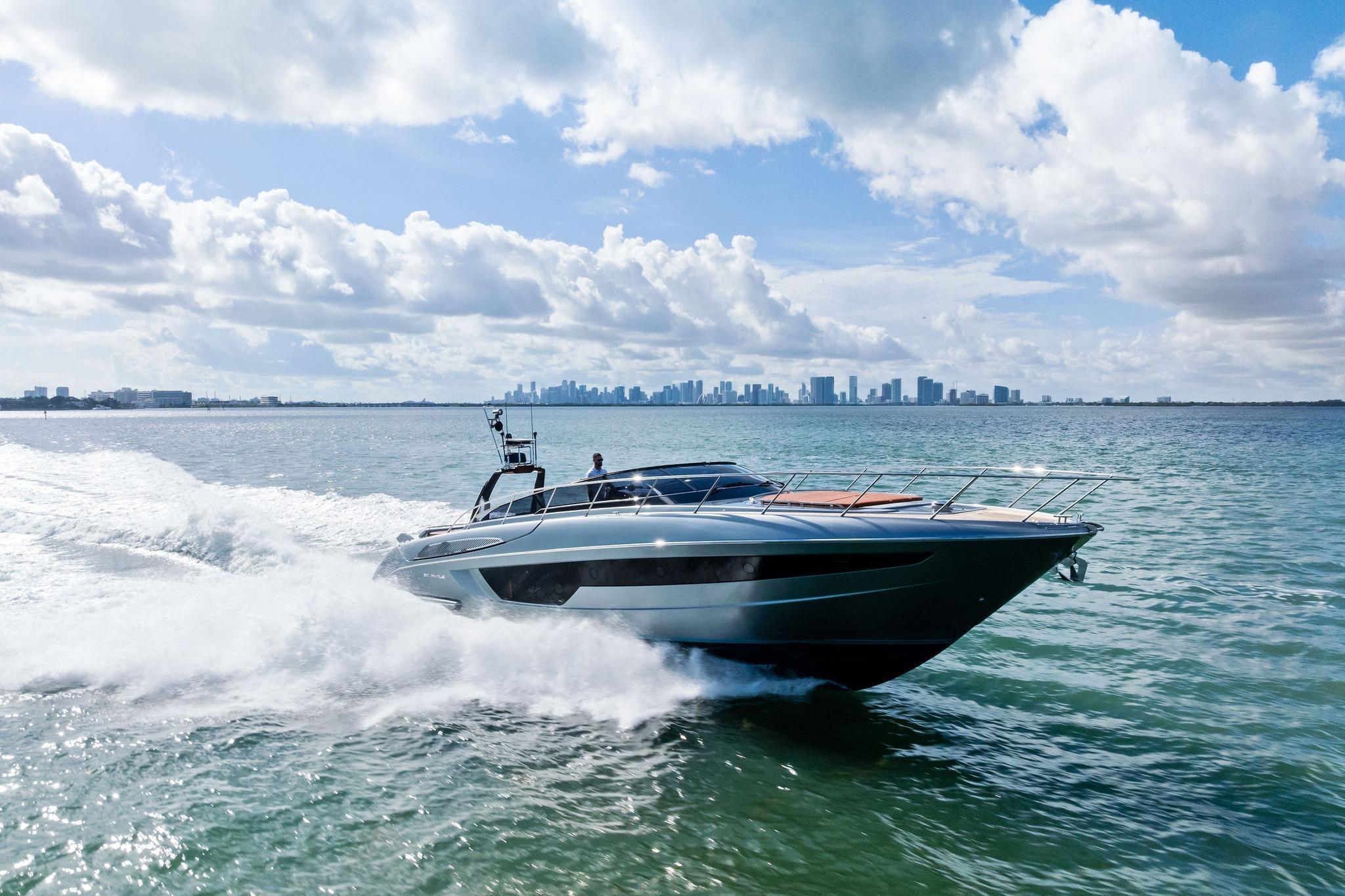 Riva 56 Rivale