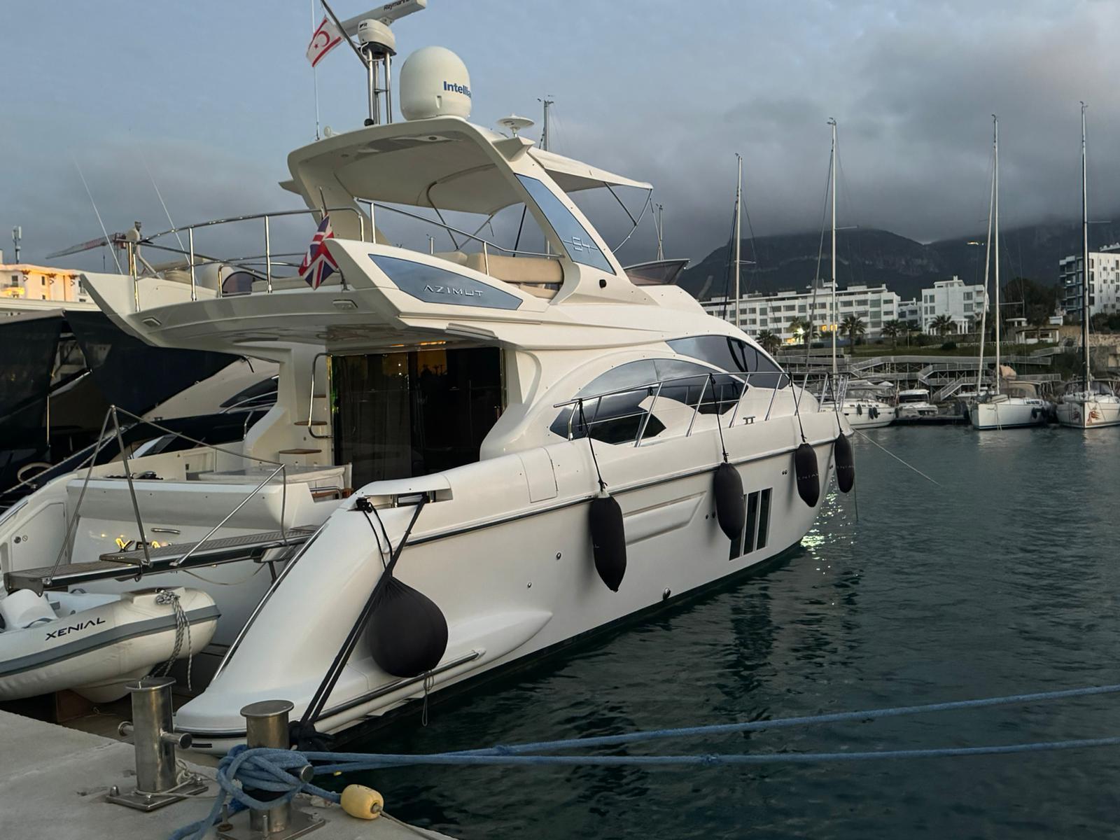 Azimut 54