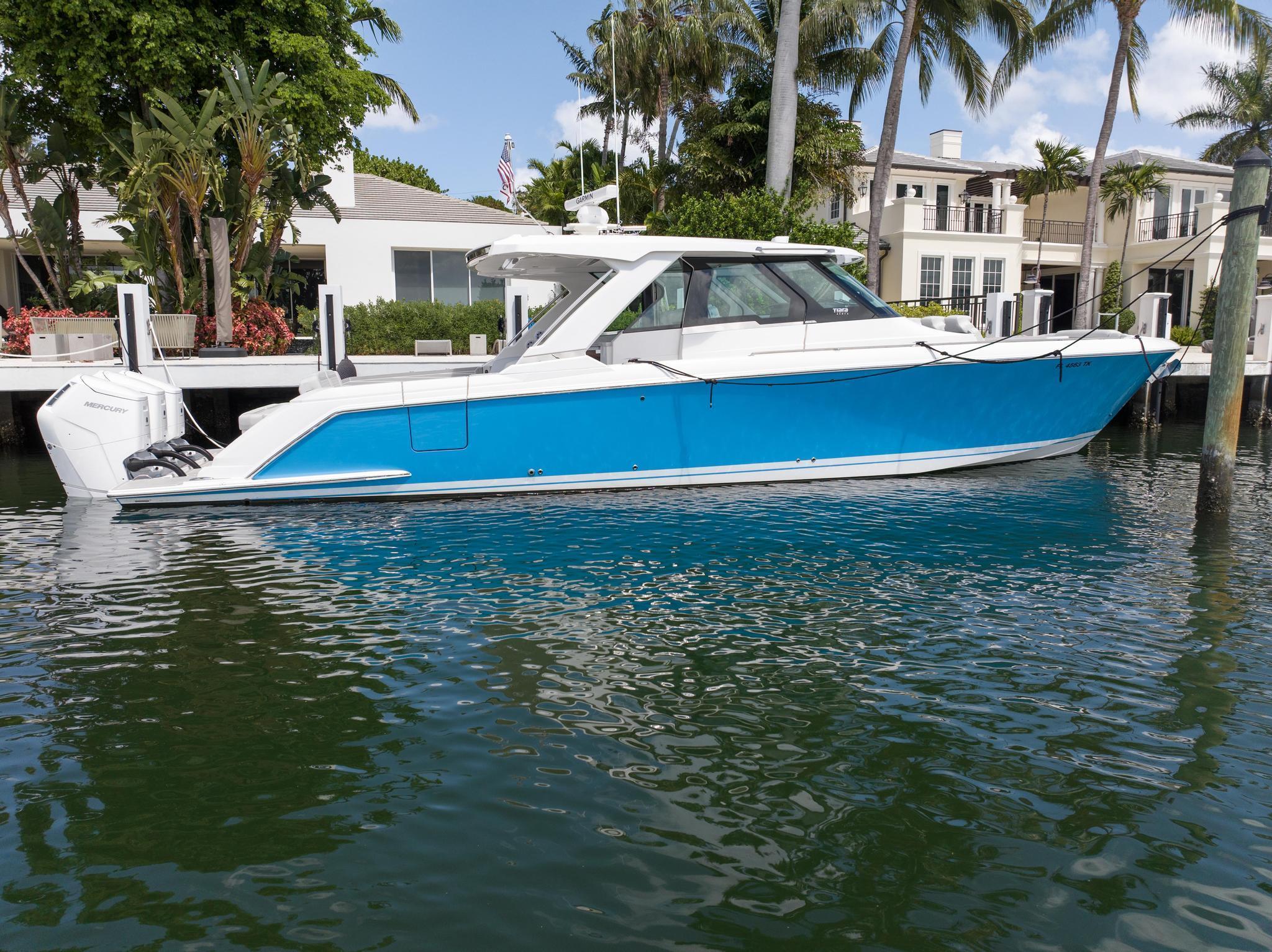 Tiara Yachts 48 LS