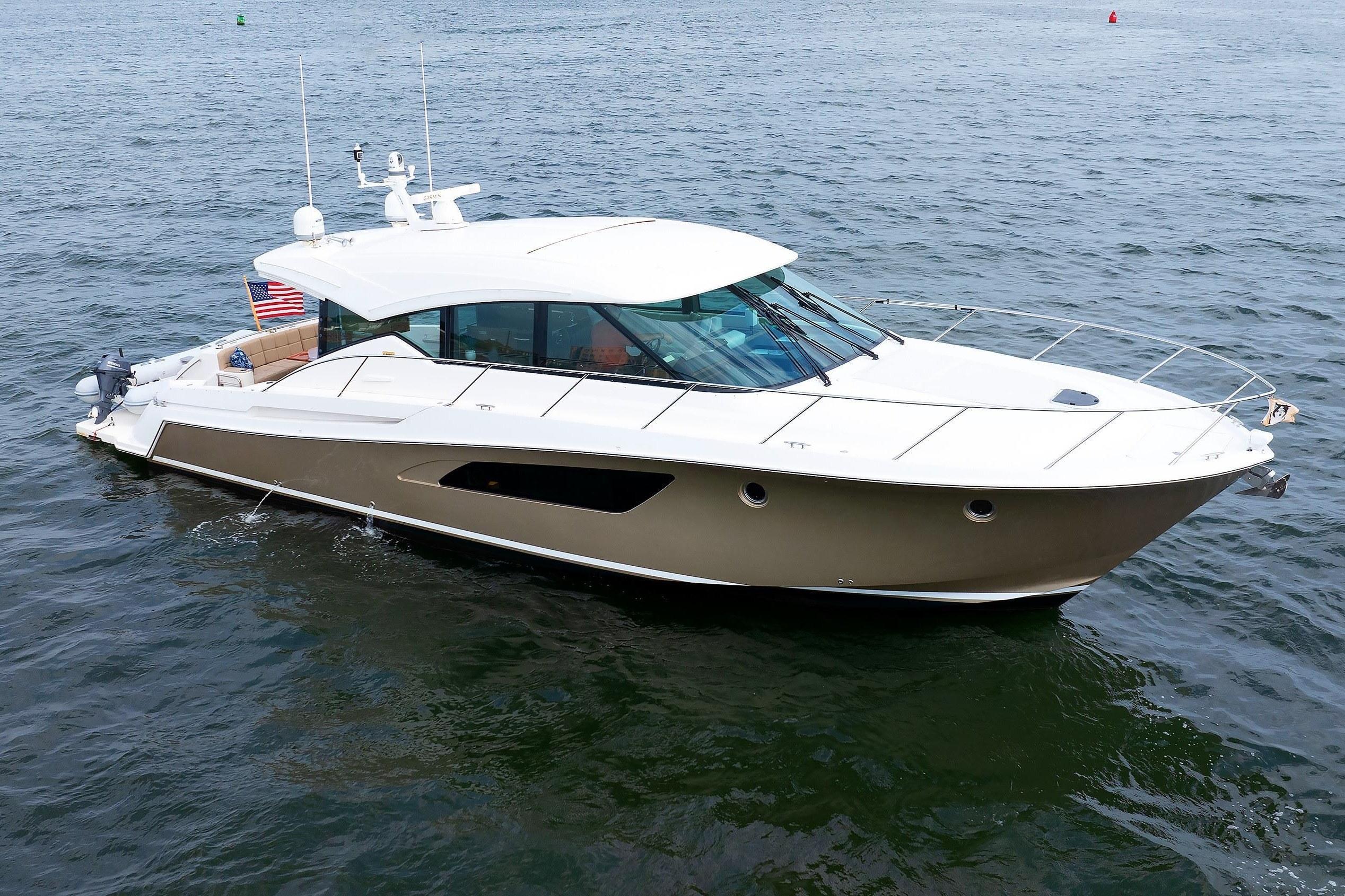 Tiara Yachts 50 Coupe