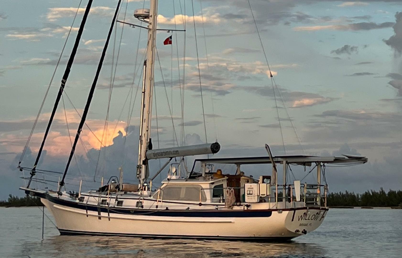 Cabo Rico 42 Pilothouse