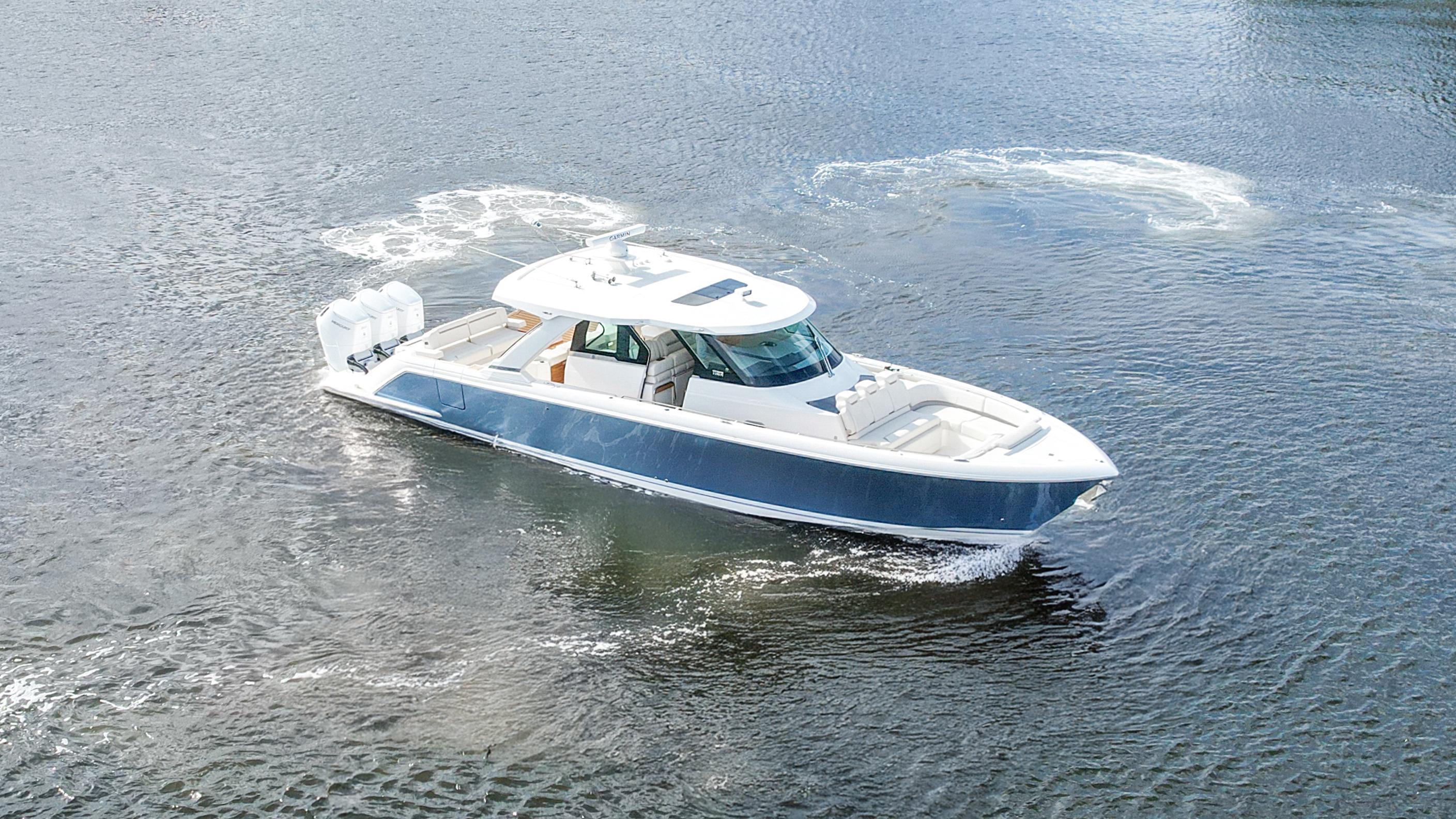 Tiara Yachts 48 LS