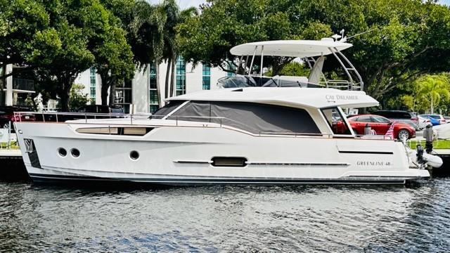 Greenline 48 Flybridge