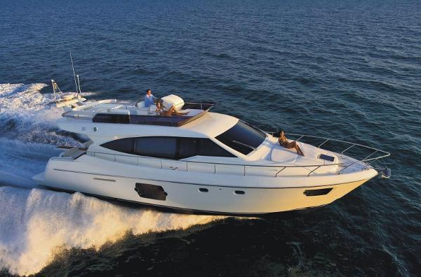 Ferretti 530