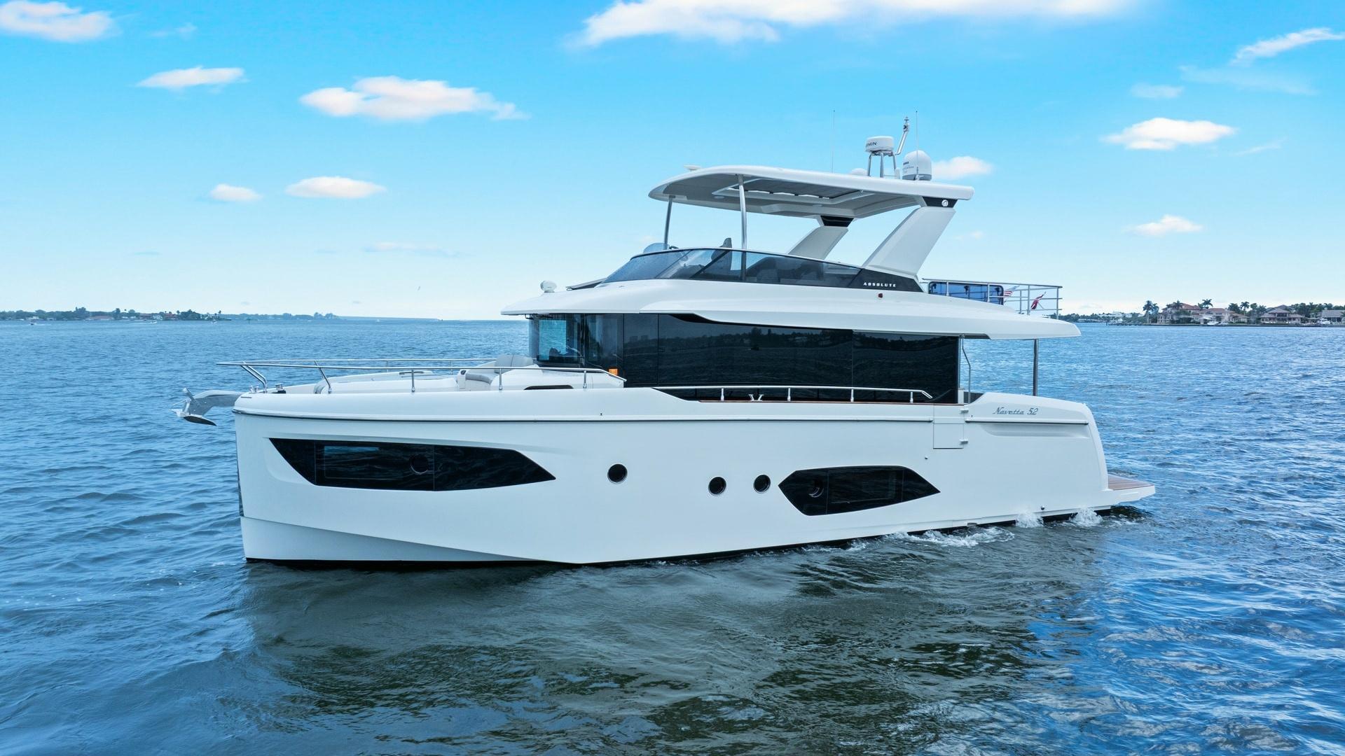 Absolute Navetta 52
