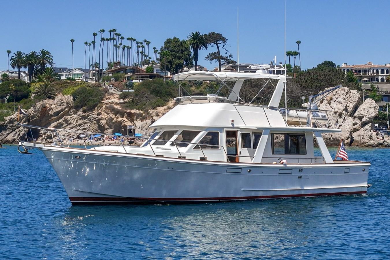 Offshore Yachts Sedan