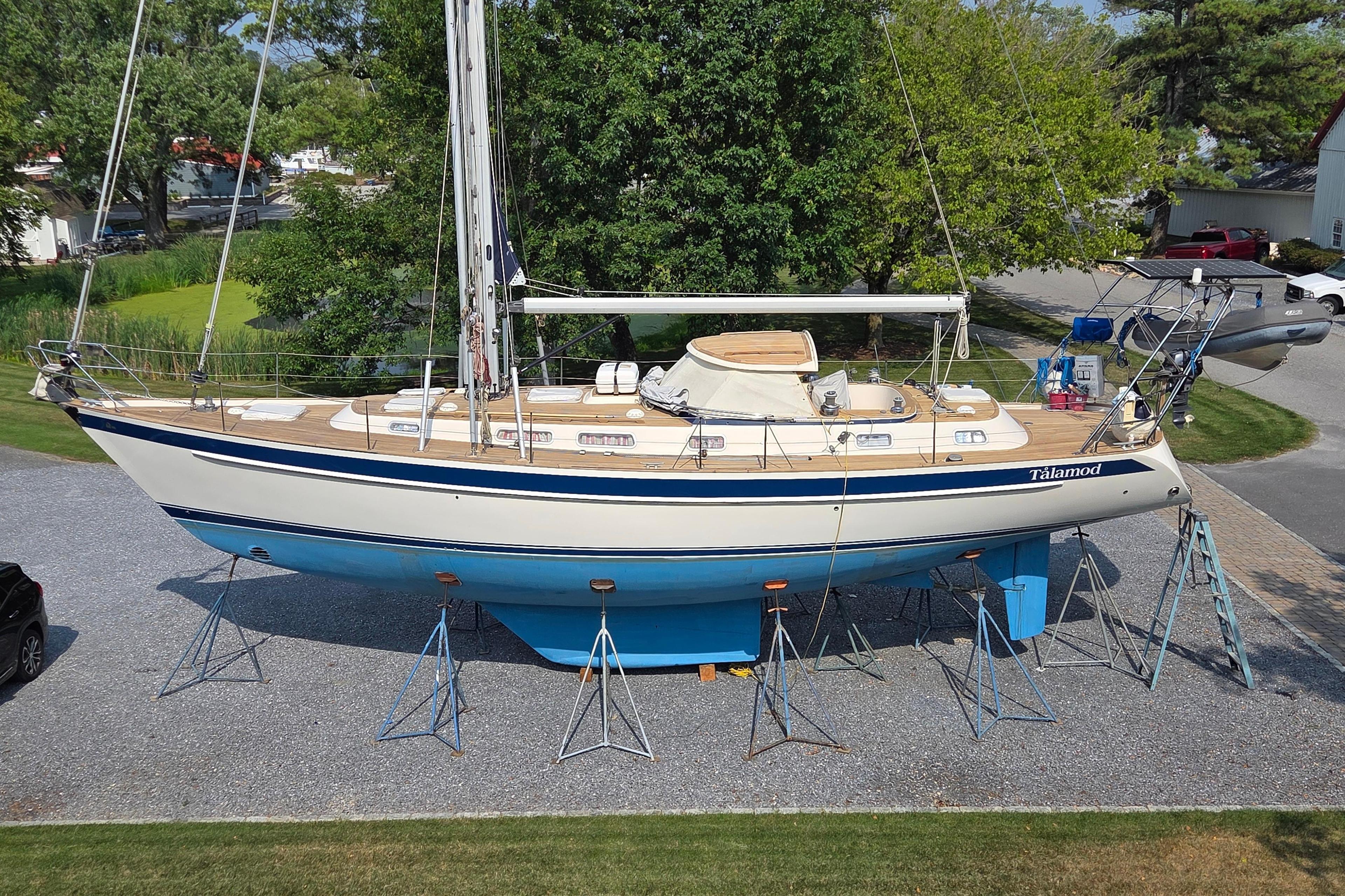 Hallberg-Rassy 46
